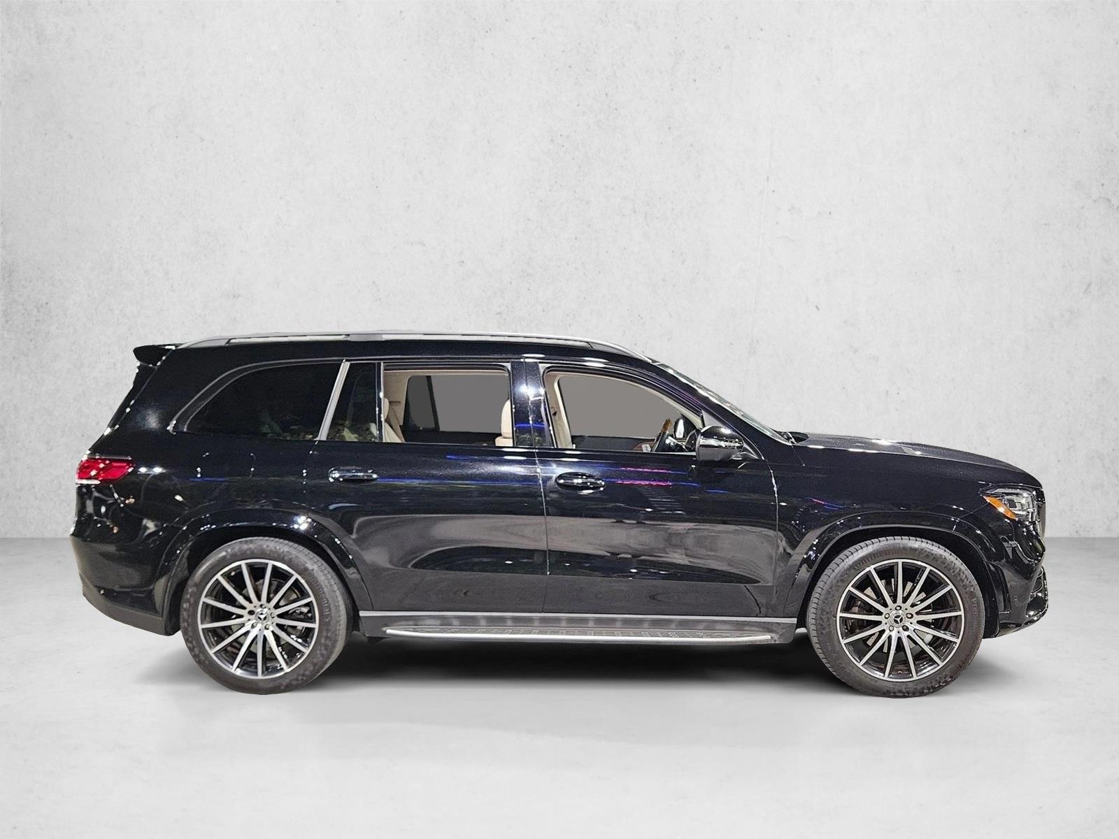 2022 Mercedes Benz GLS 450 4MATIC photo 2