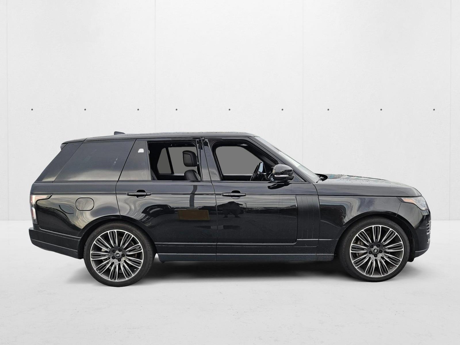 2019 Land Rover Range Rover SuperCharged photo 2