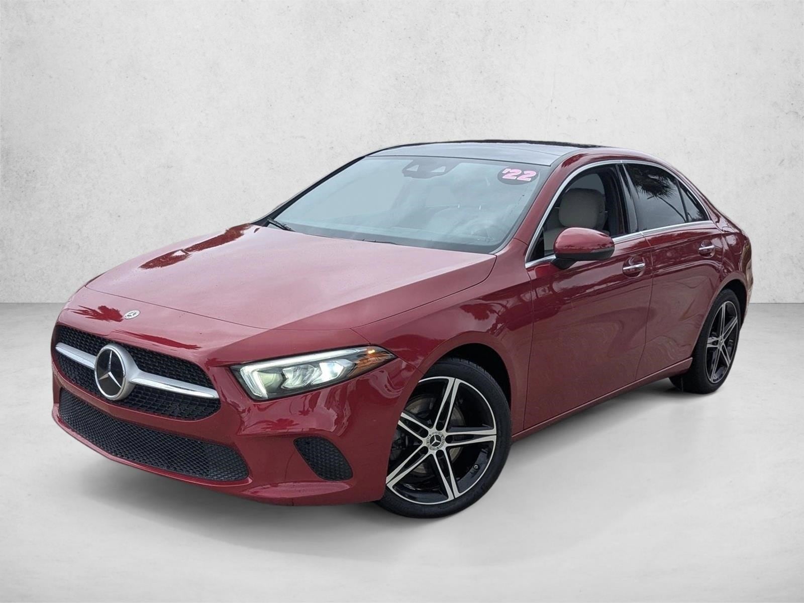 2022 Mercedes-Benz A-Class A220's photo