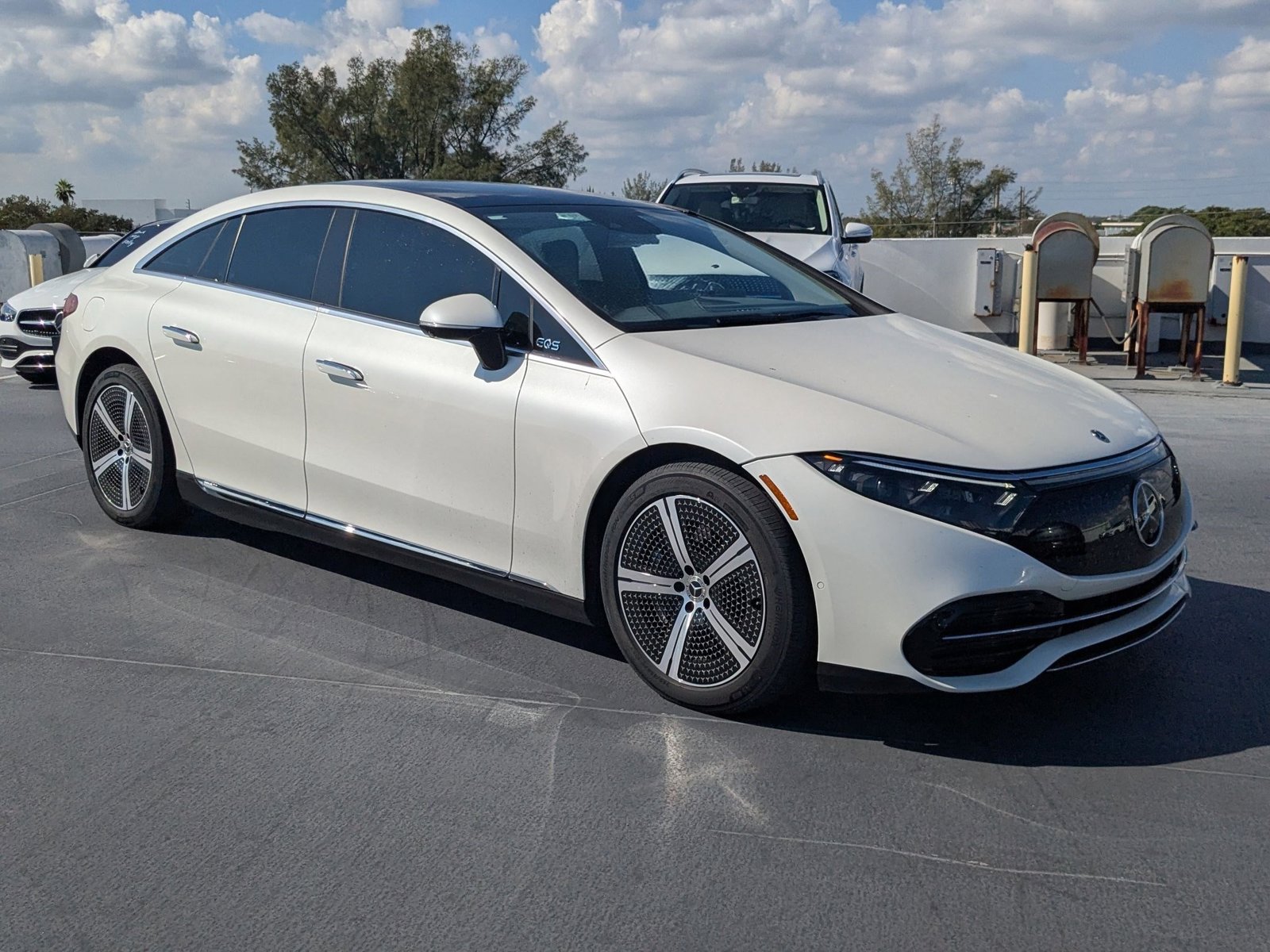 2022 Mercedes Benz EQS Sedan 450 photo 3