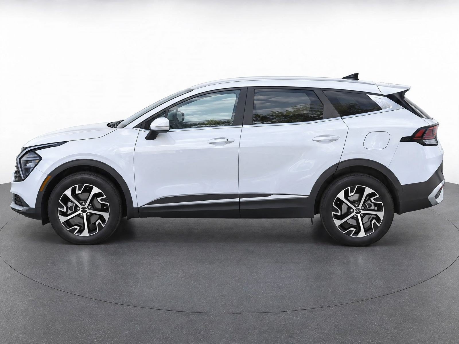 Used 2023 Kia Sportage EX SUV