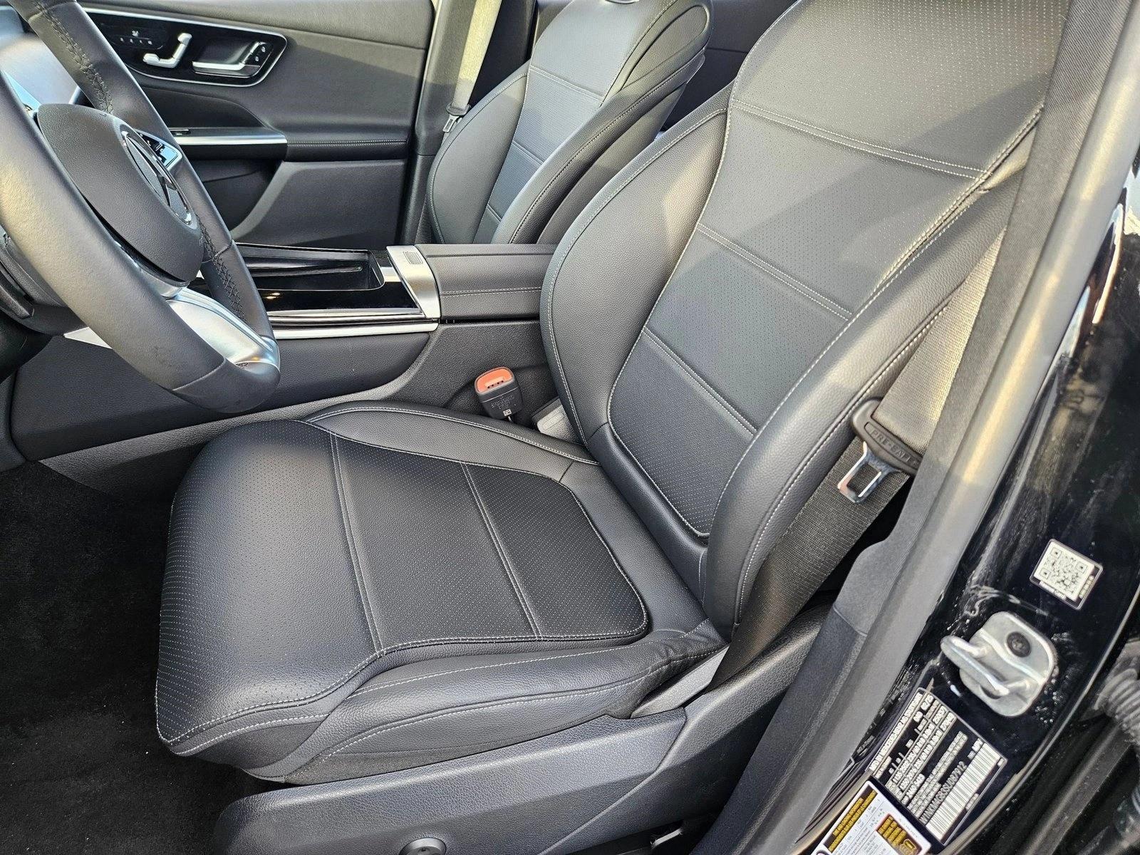 2025 Mercedes-Benz GLC Base - Photo 14