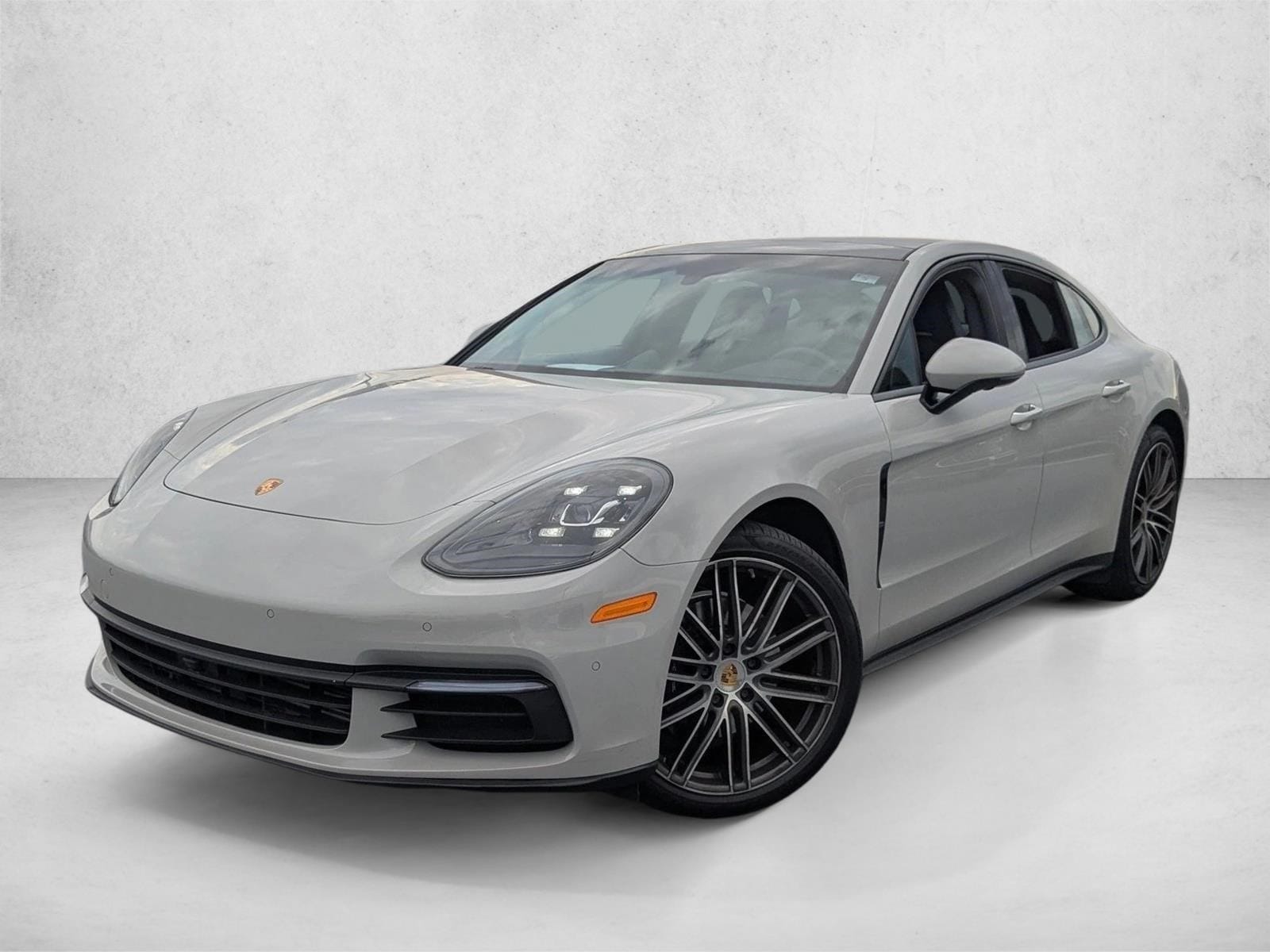 2017 Porsche Panamera 4