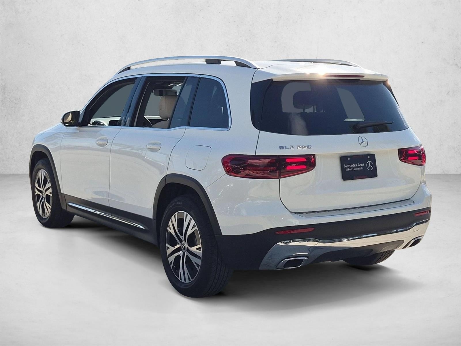 2026 Mercedes-Benz GLB GLB 250 - Photo 8