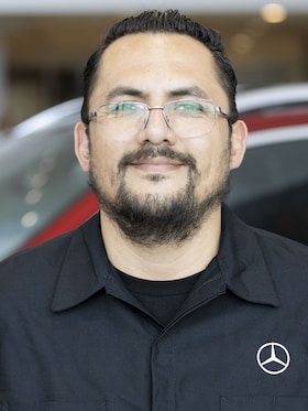 Staff member Raul Ramos from ID_288f88e78f65