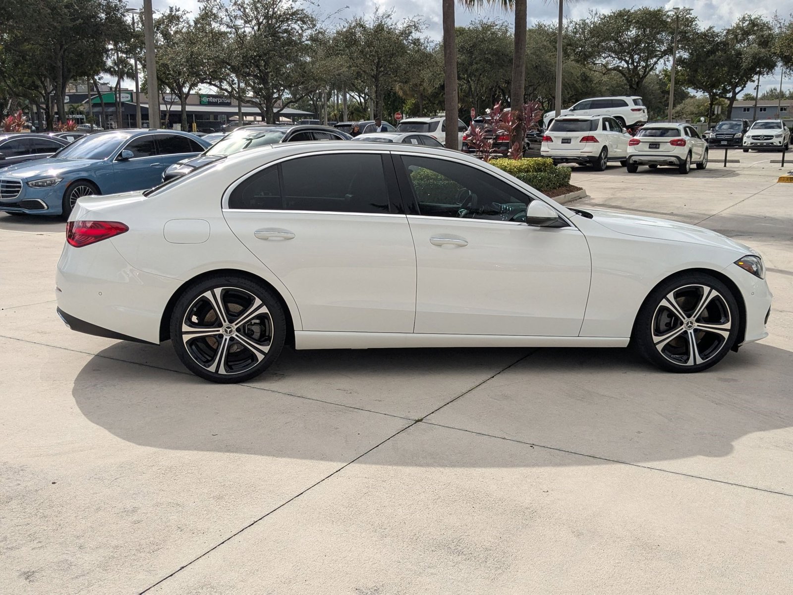 2025 Mercedes Benz C 300 Sedan photo 2