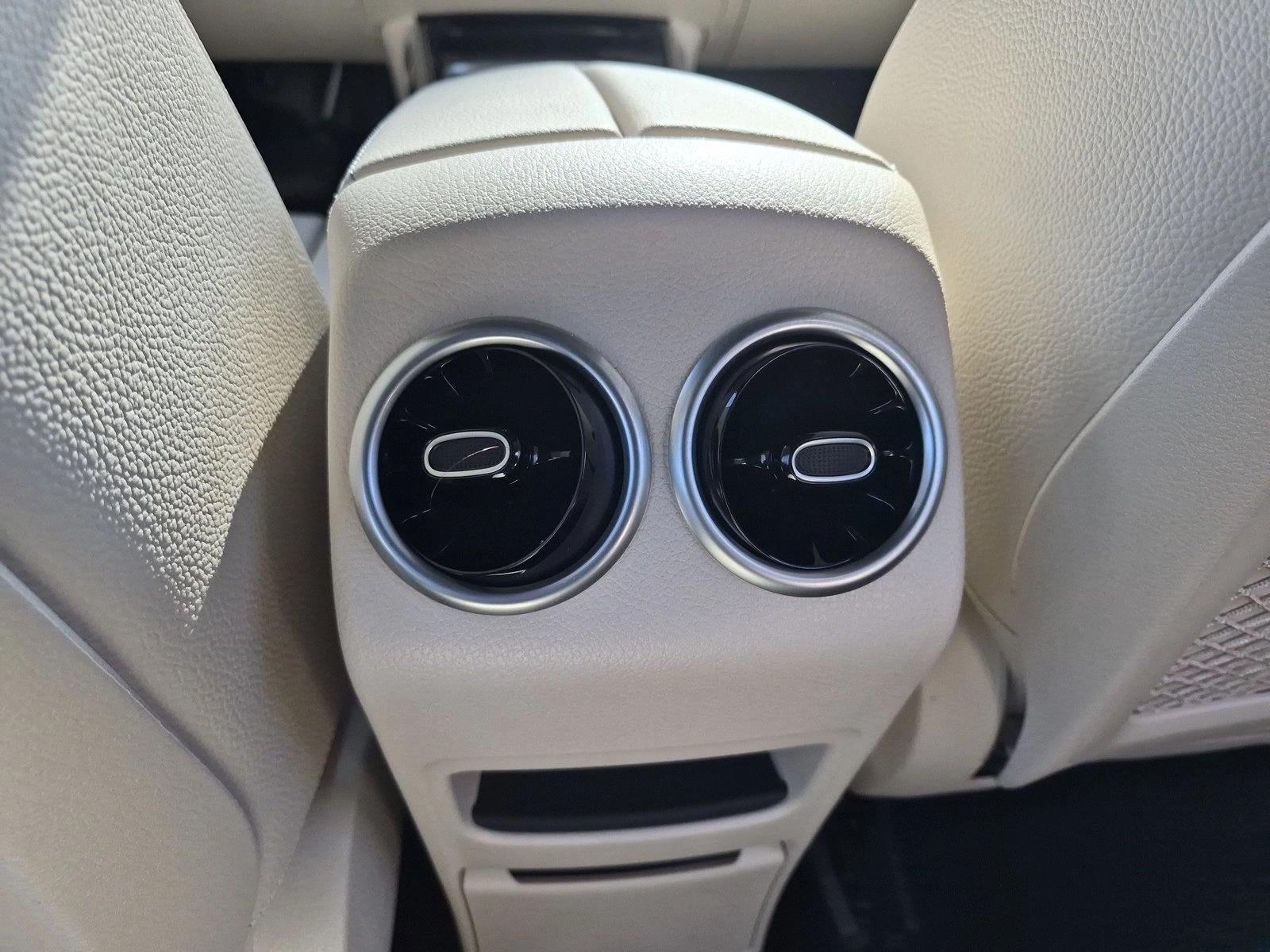 2026 Mercedes-Benz GLB GLB 250 - Photo 17