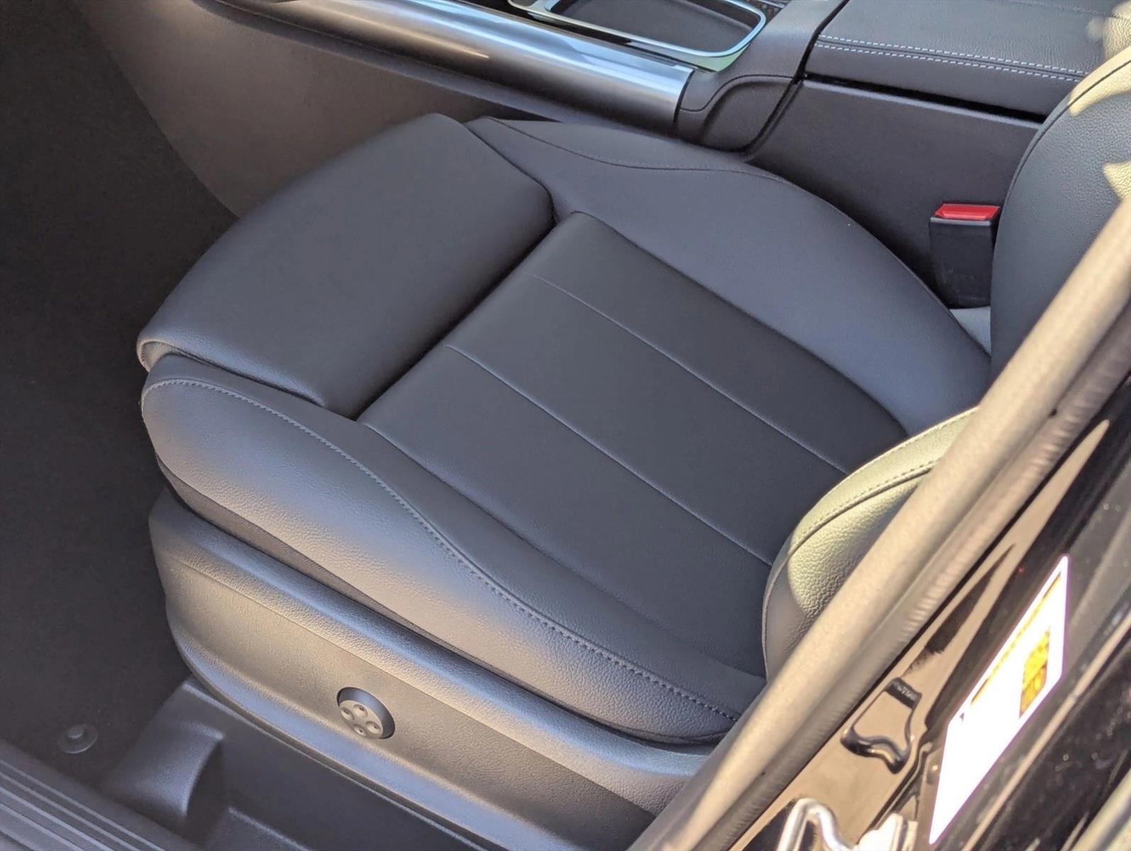 2026 Mercedes Benz GLA 250 photo 4