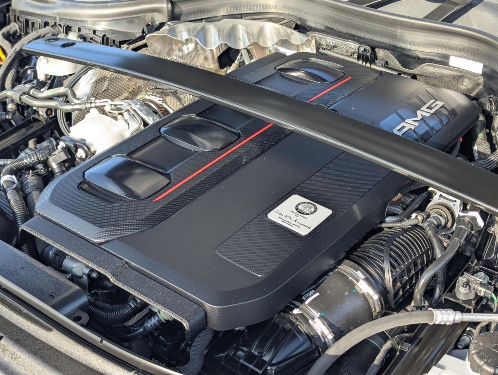 2025 Mercedes-Benz GLC AMG GLC63 S - Photo 15