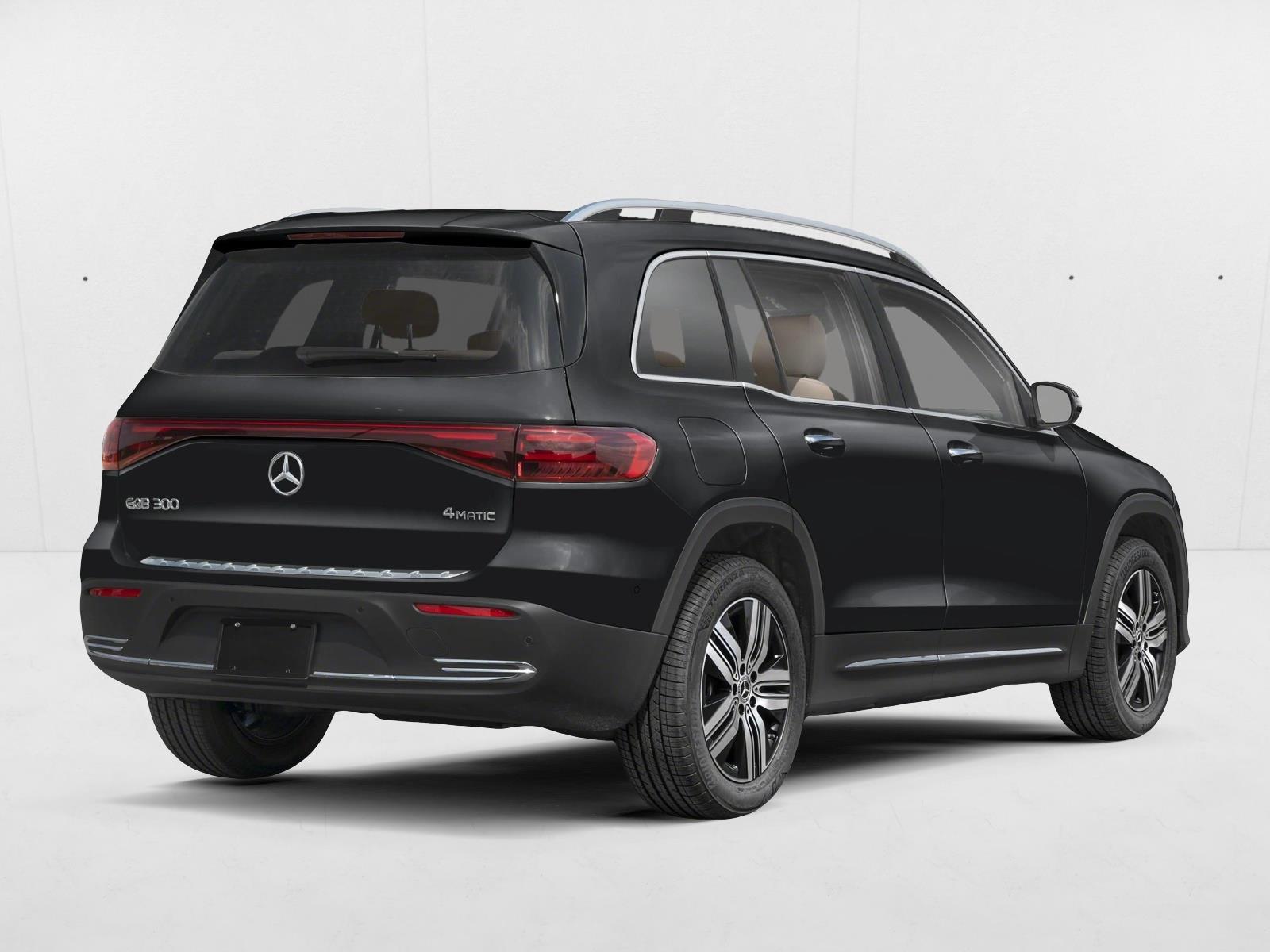2025 Mercedes Benz EQB 300 4MATIC photo 2