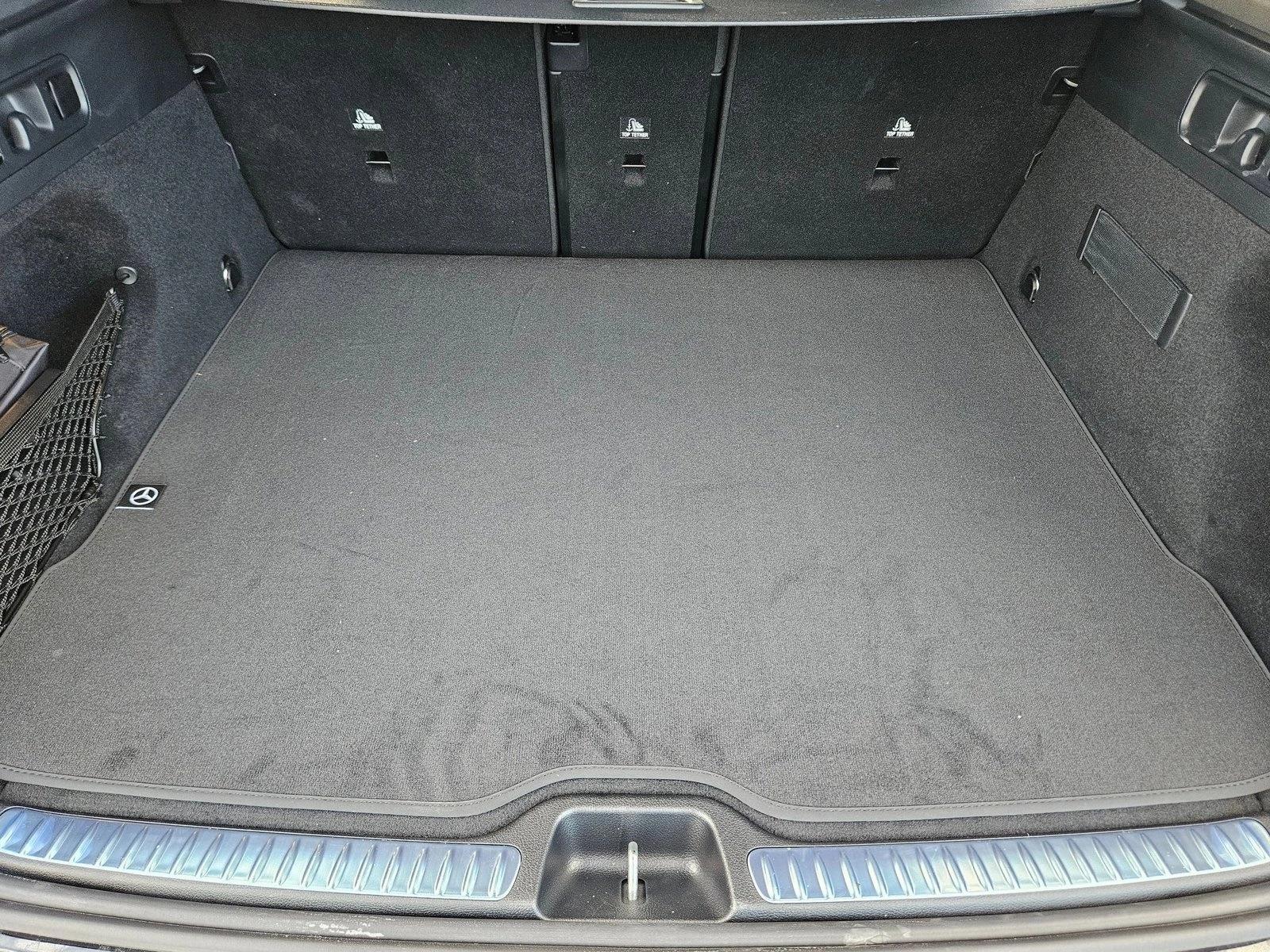 2025 Mercedes-Benz GLC Base - Photo 6