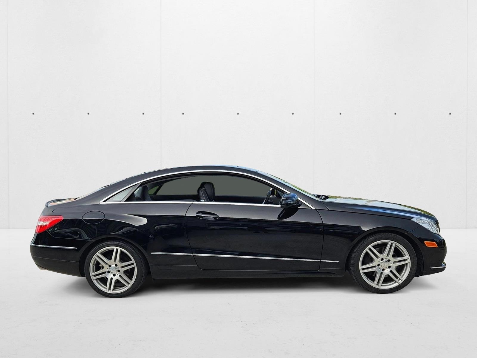 2011 Mercedes Benz E 350 Coupe photo 4