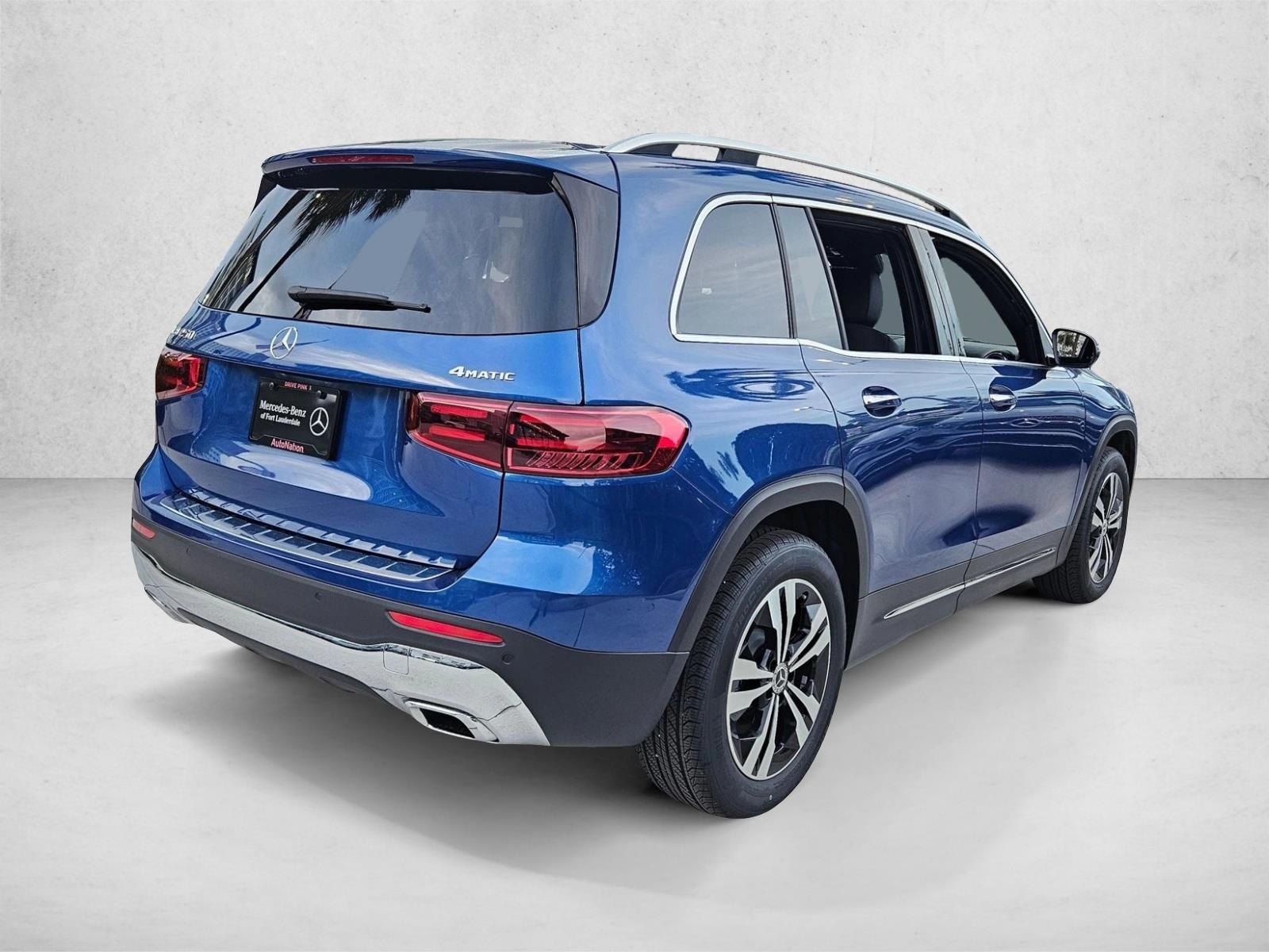 2026 Mercedes-Benz GLB GLB 250 - Photo 2