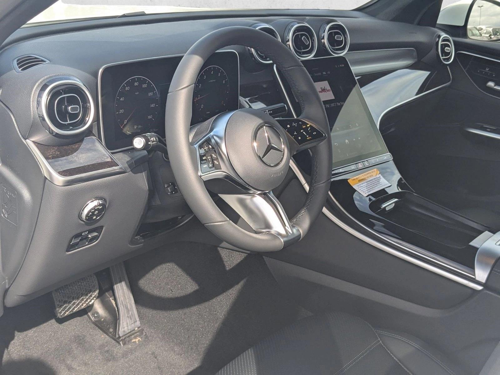 2026 Mercedes Benz GLC 300 photo 2