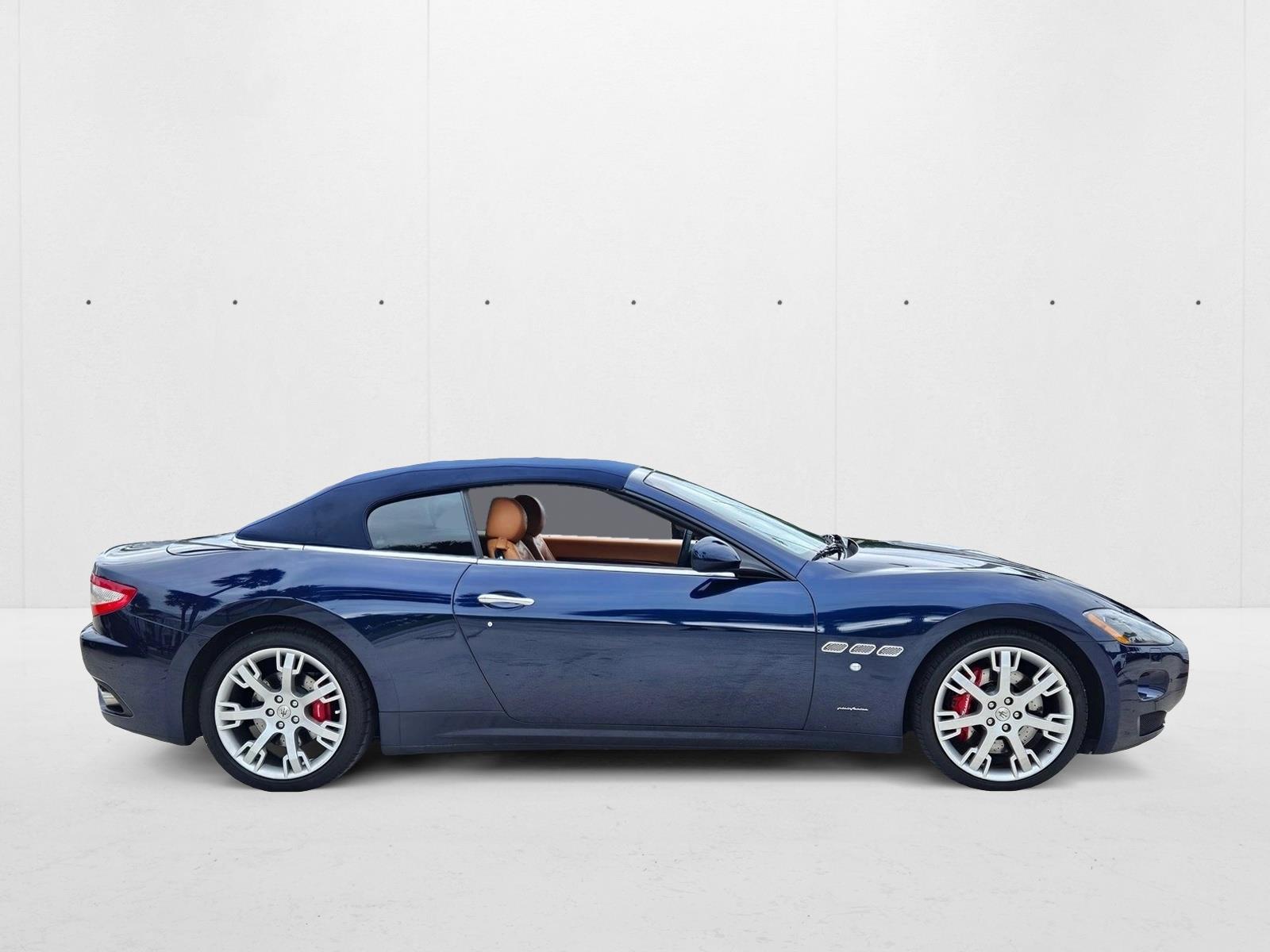 2014 Maserati Granturismo Base photo 4