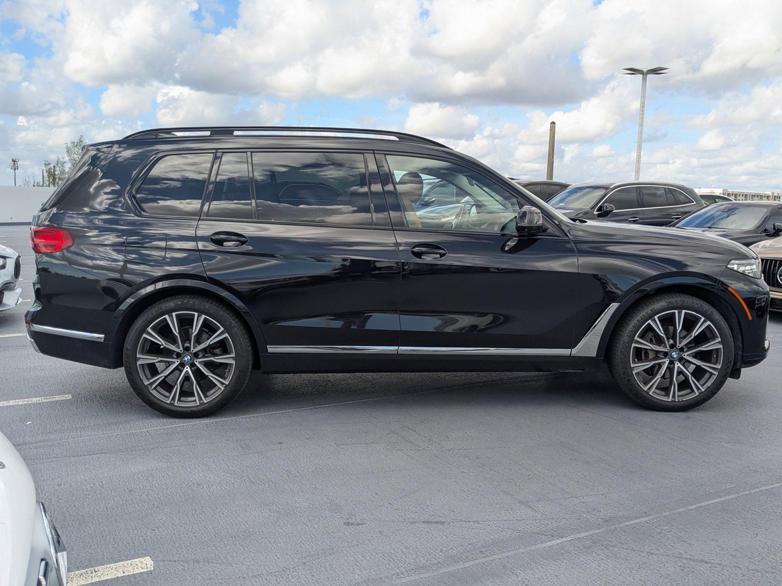 2021 Bmw X7 xDrive40i photo 4