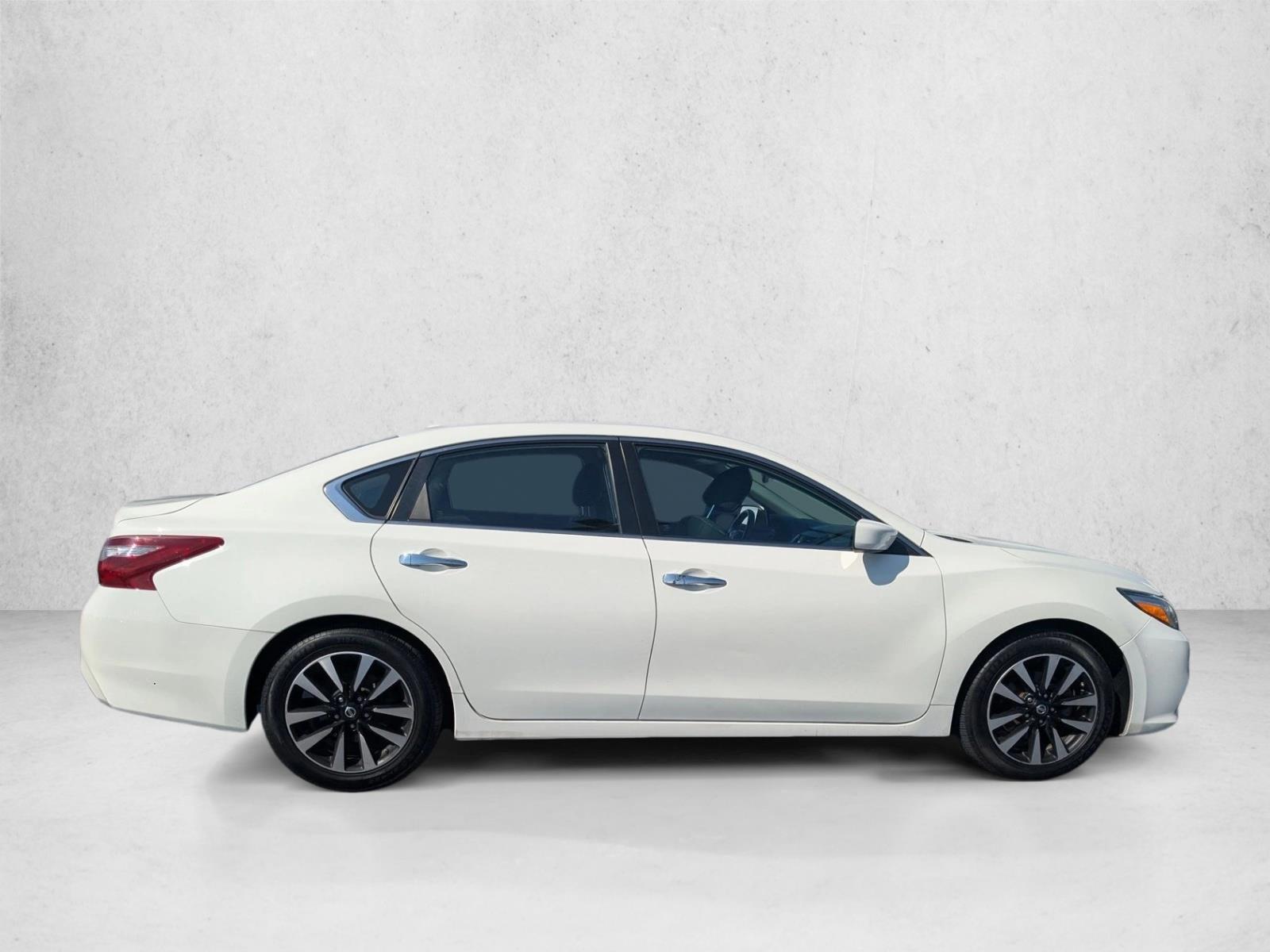 2018 Nissan Altima 2.5 SV photo 4