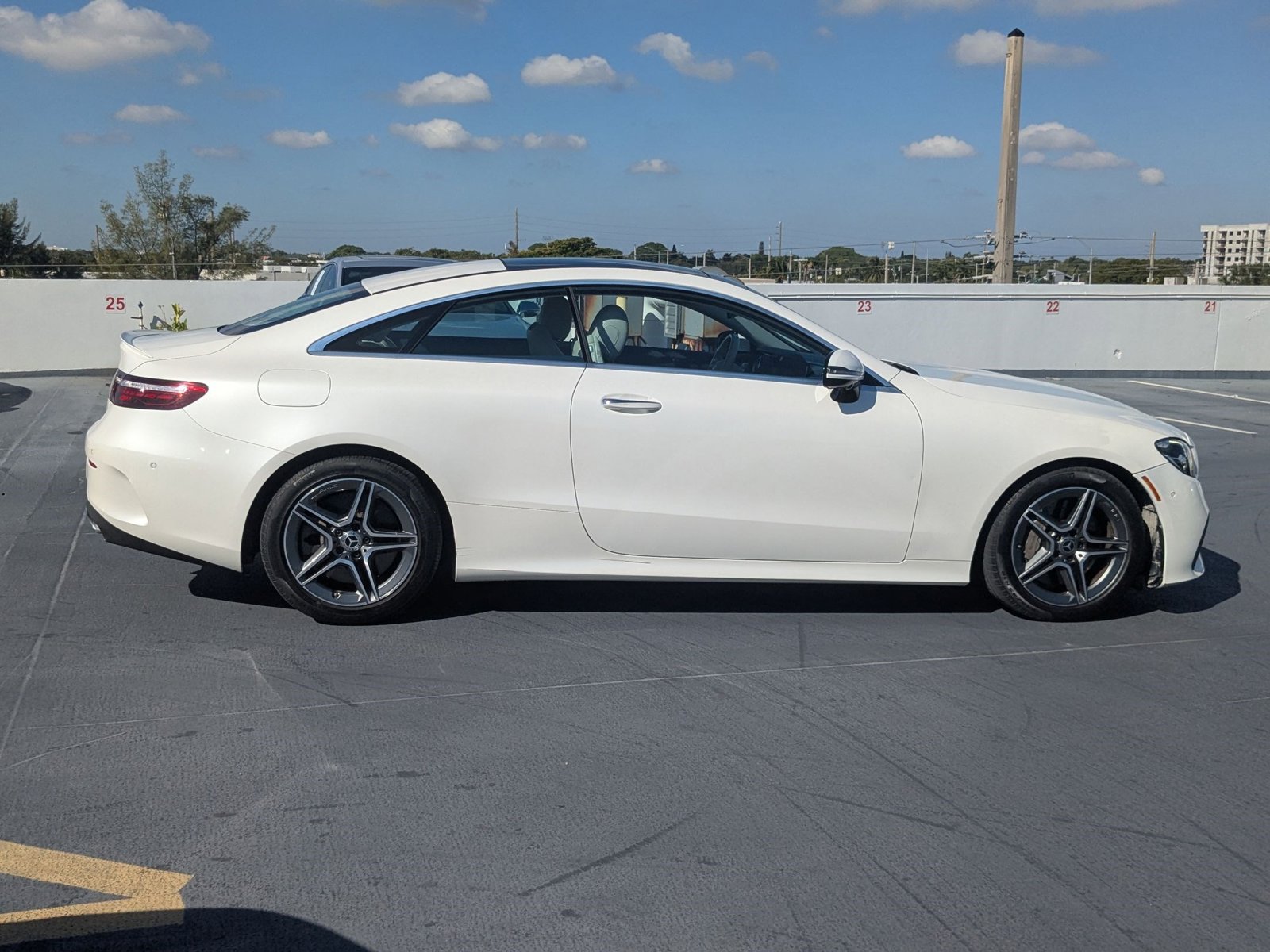 2021 Mercedes Benz E 450 Coupe photo 4