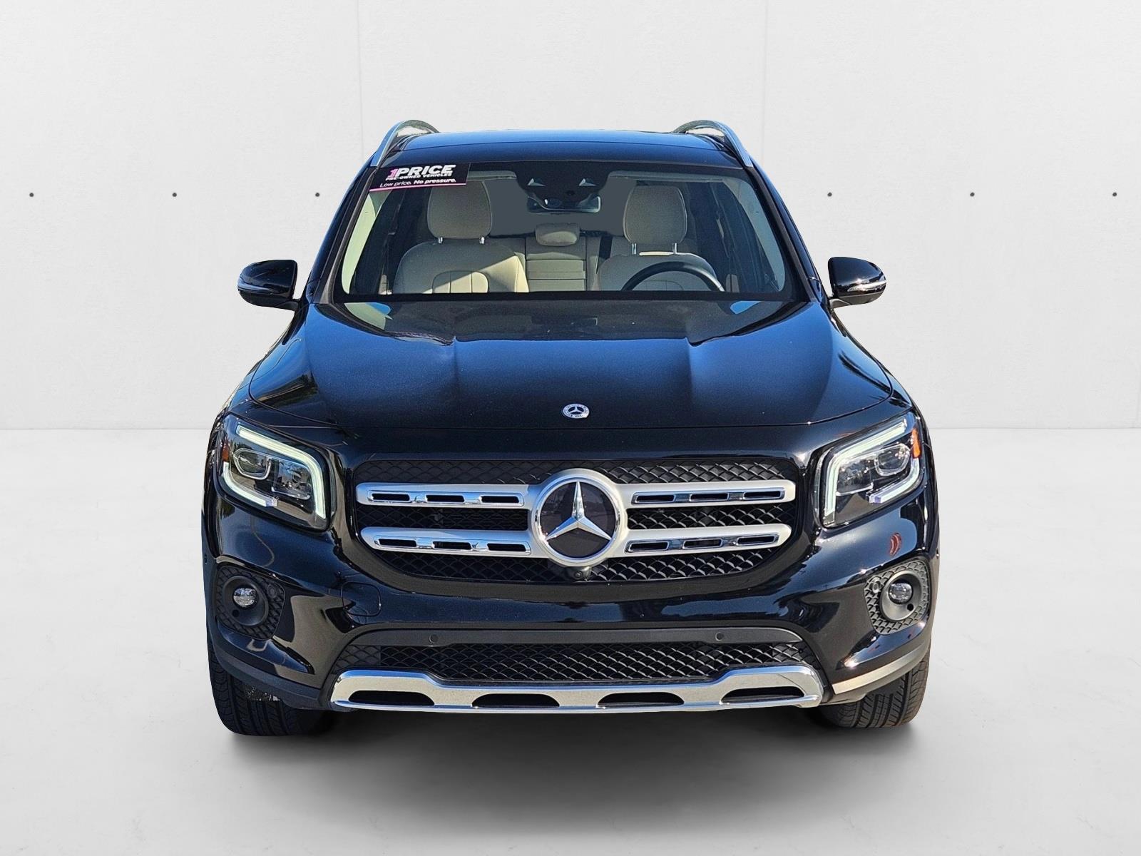 2023 Mercedes Benz GLB 250 4MATIC photo 2