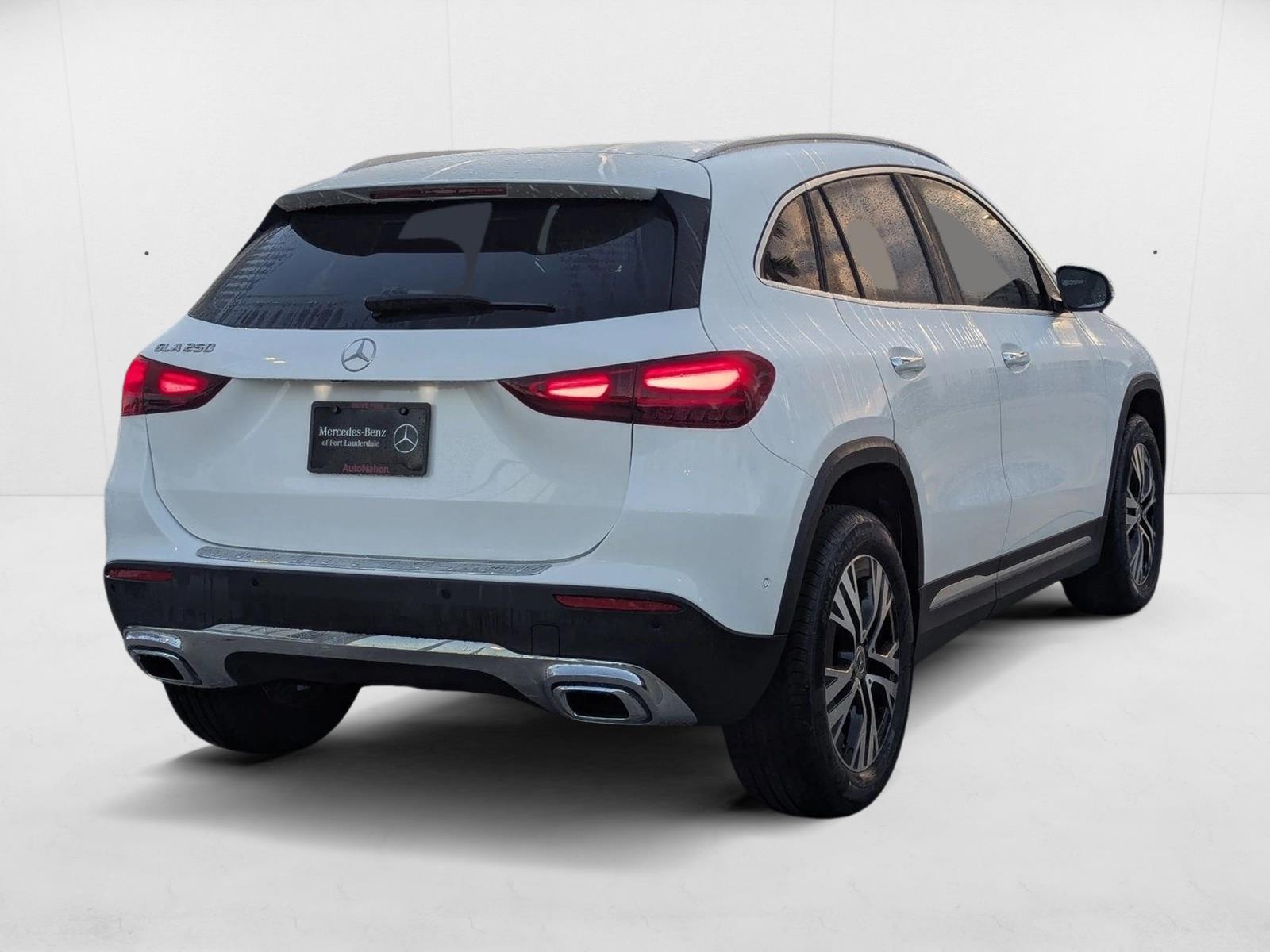 2025 Mercedes Benz GLA 250 photo 2