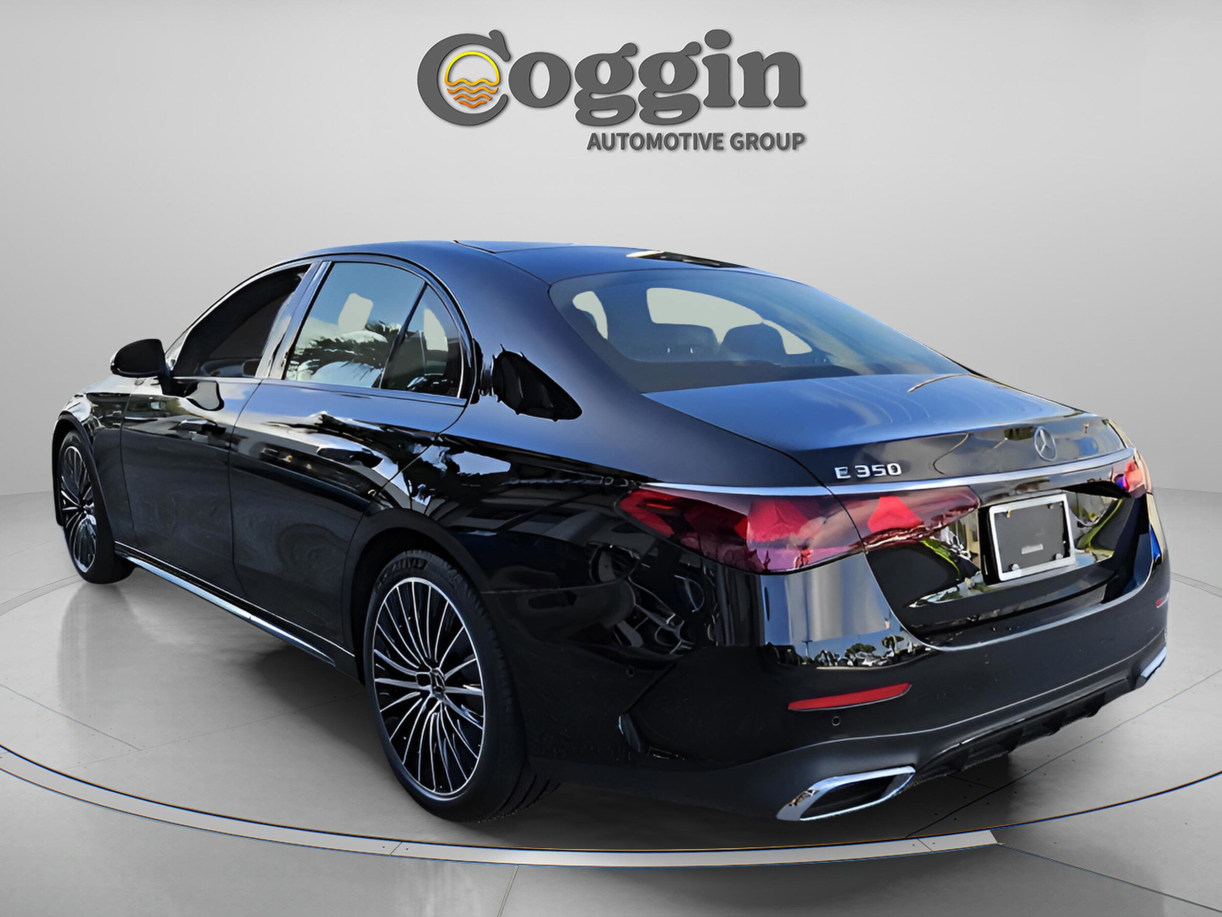 2026 Mercedes-Benz E-Class E350 - Photo 4