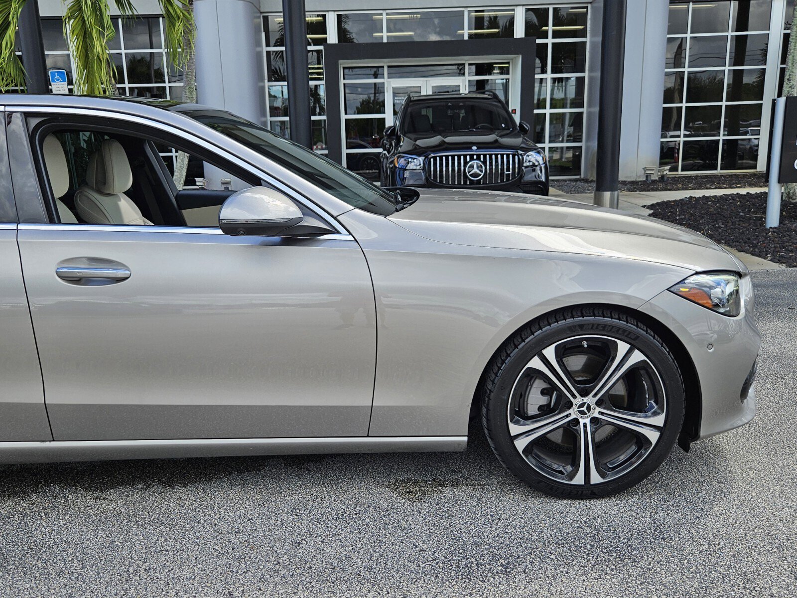 2022 Mercedes Benz C 300 Sedan photo 2