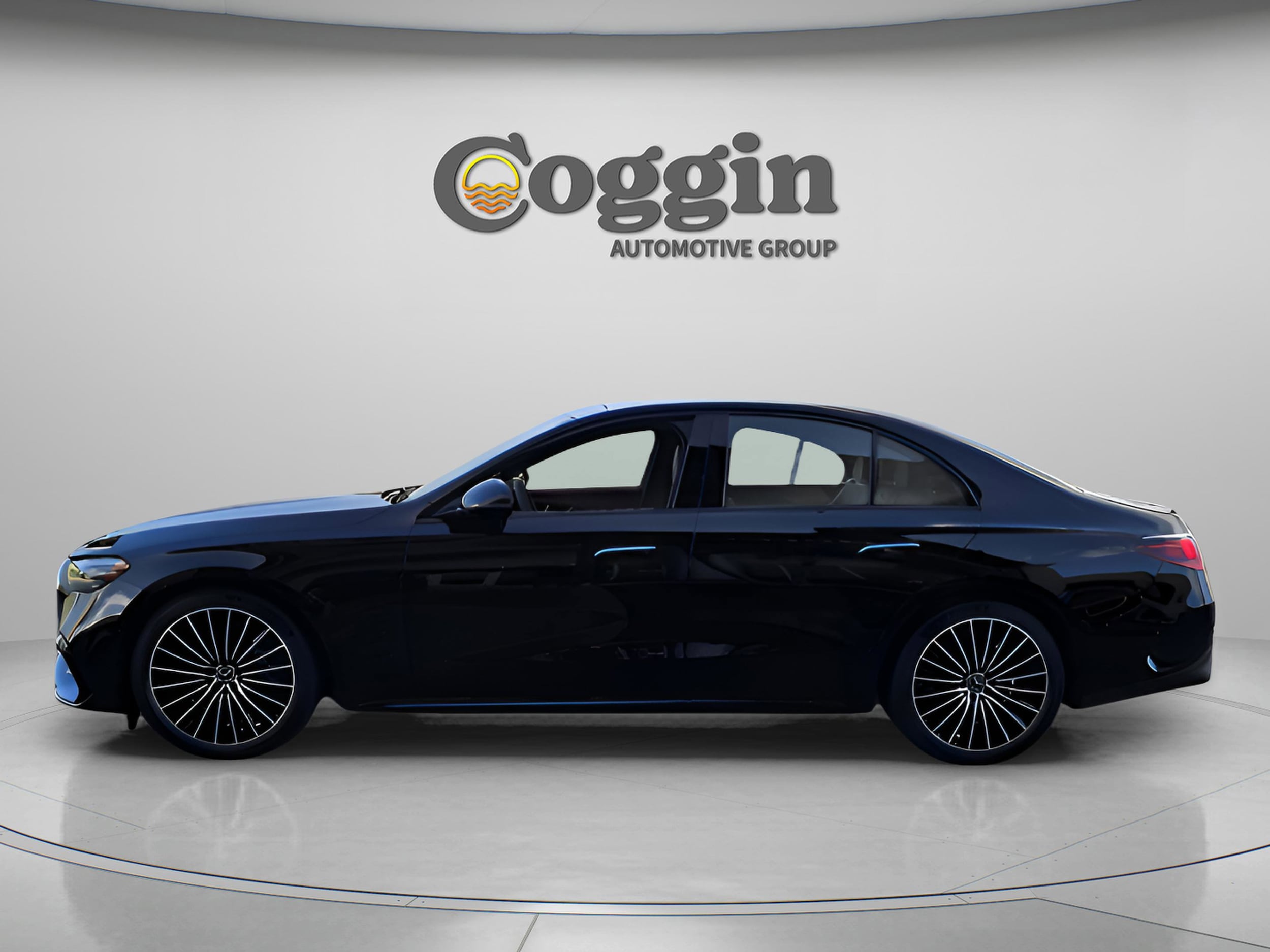 2026 Mercedes-Benz E-Class E350 - Photo 3