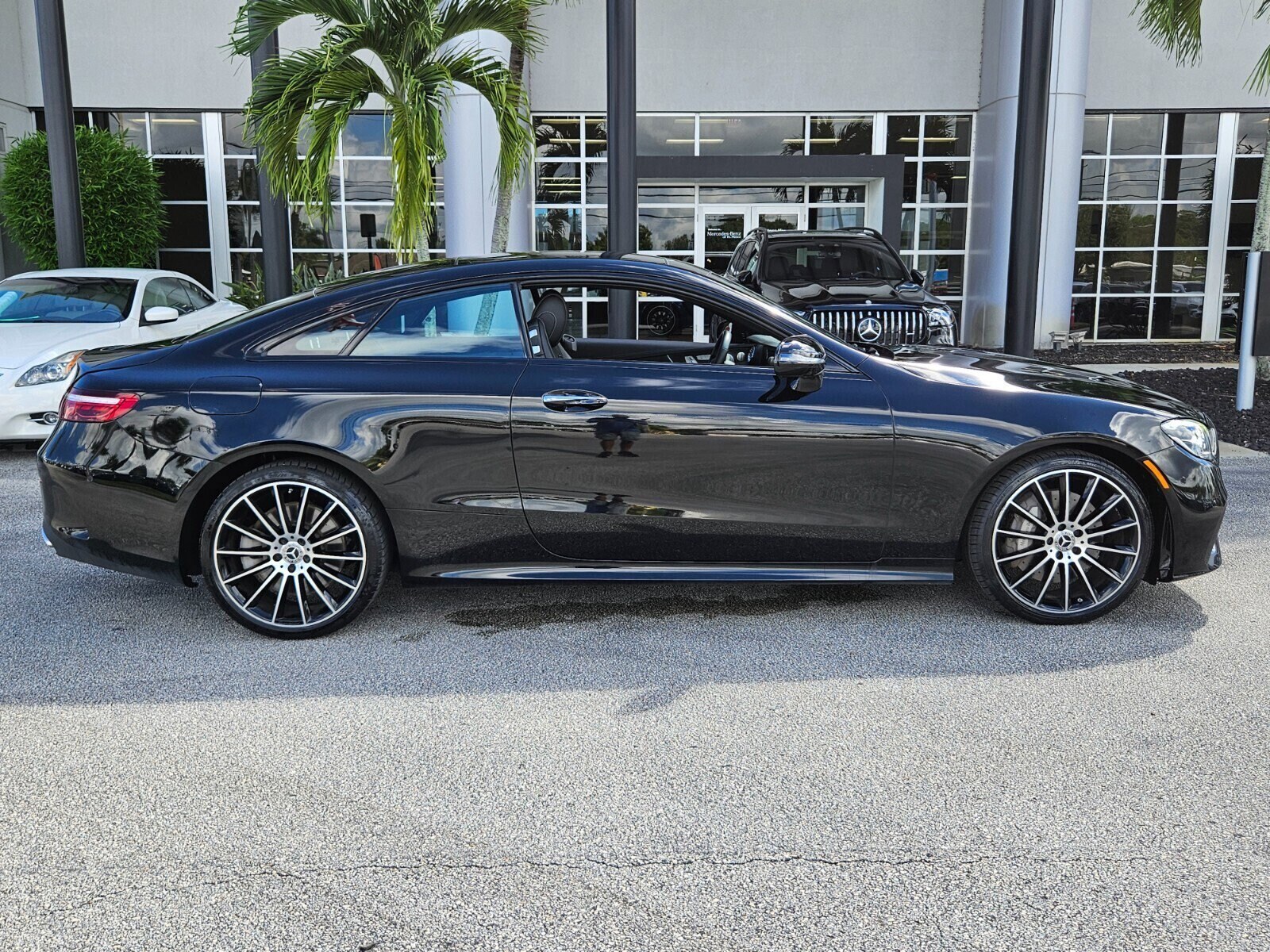 2022 Mercedes Benz E 450 Coupe photo 3
