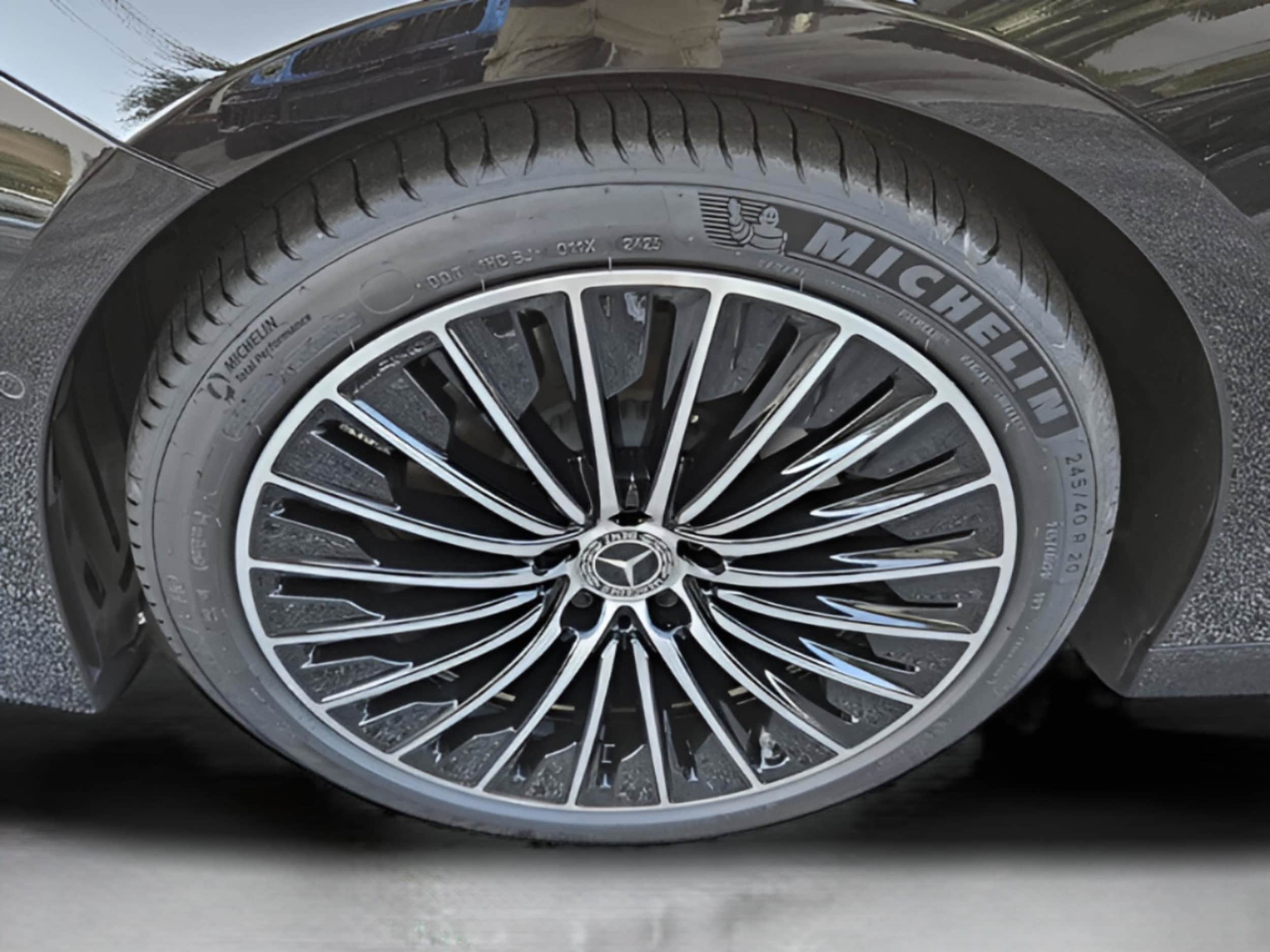 2026 Mercedes-Benz E-Class E350 - Photo 42