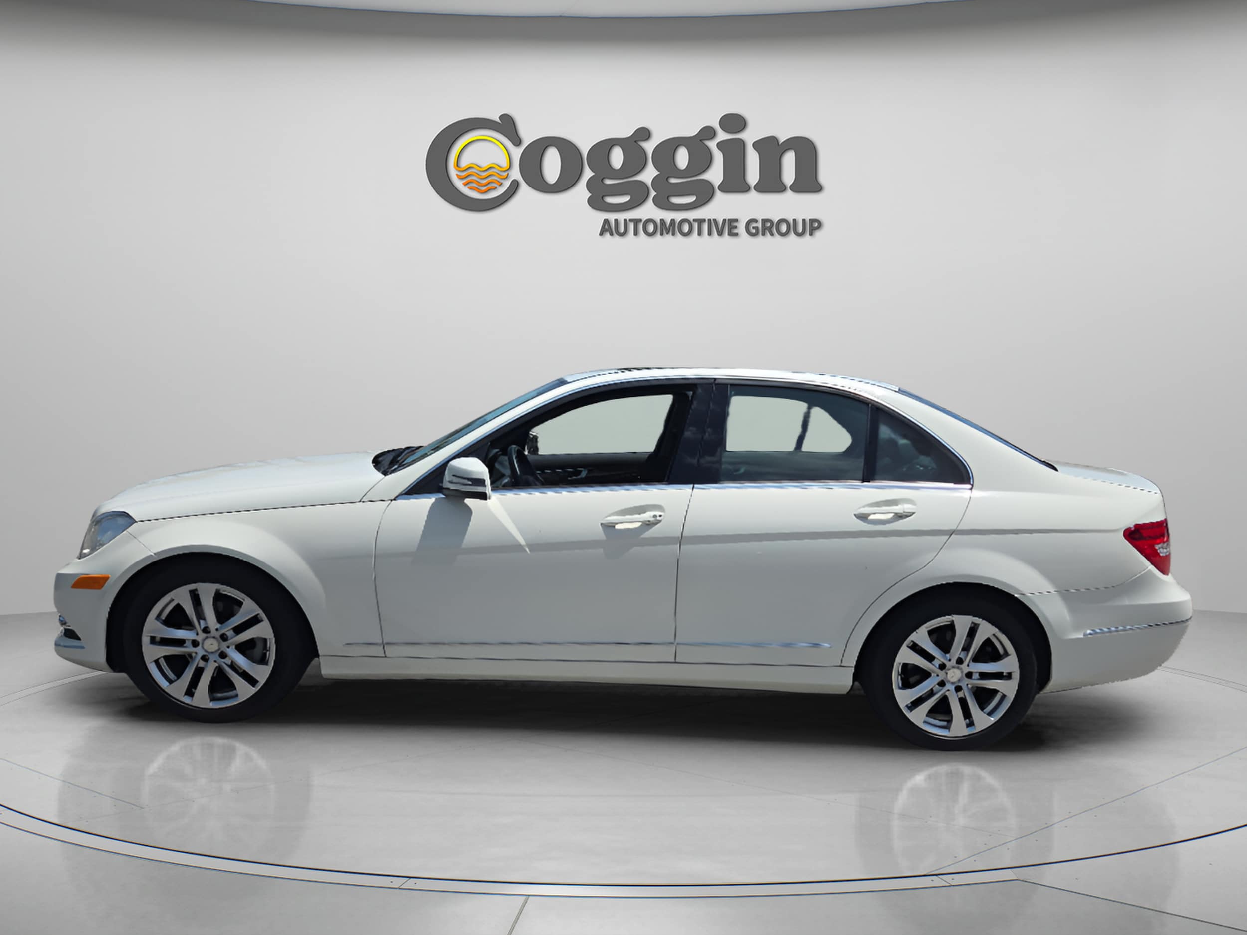Used 2012 Mercedes-Benz C-Class C300 Luxury with VIN WDDGF8BB7CR231431 for sale in Fort Pierce, FL