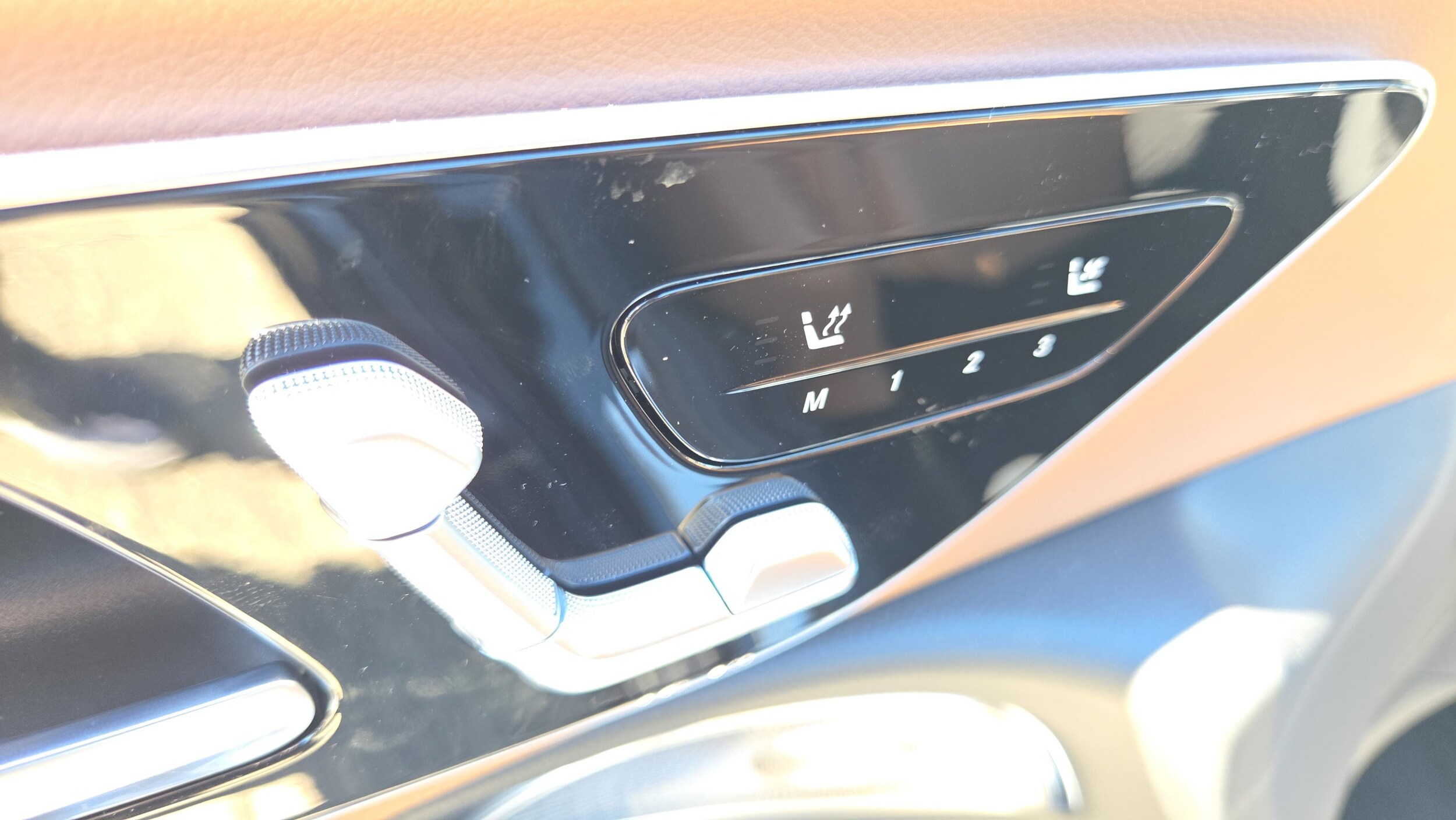 2026 Mercedes-Benz E-Class E450 - Photo 15