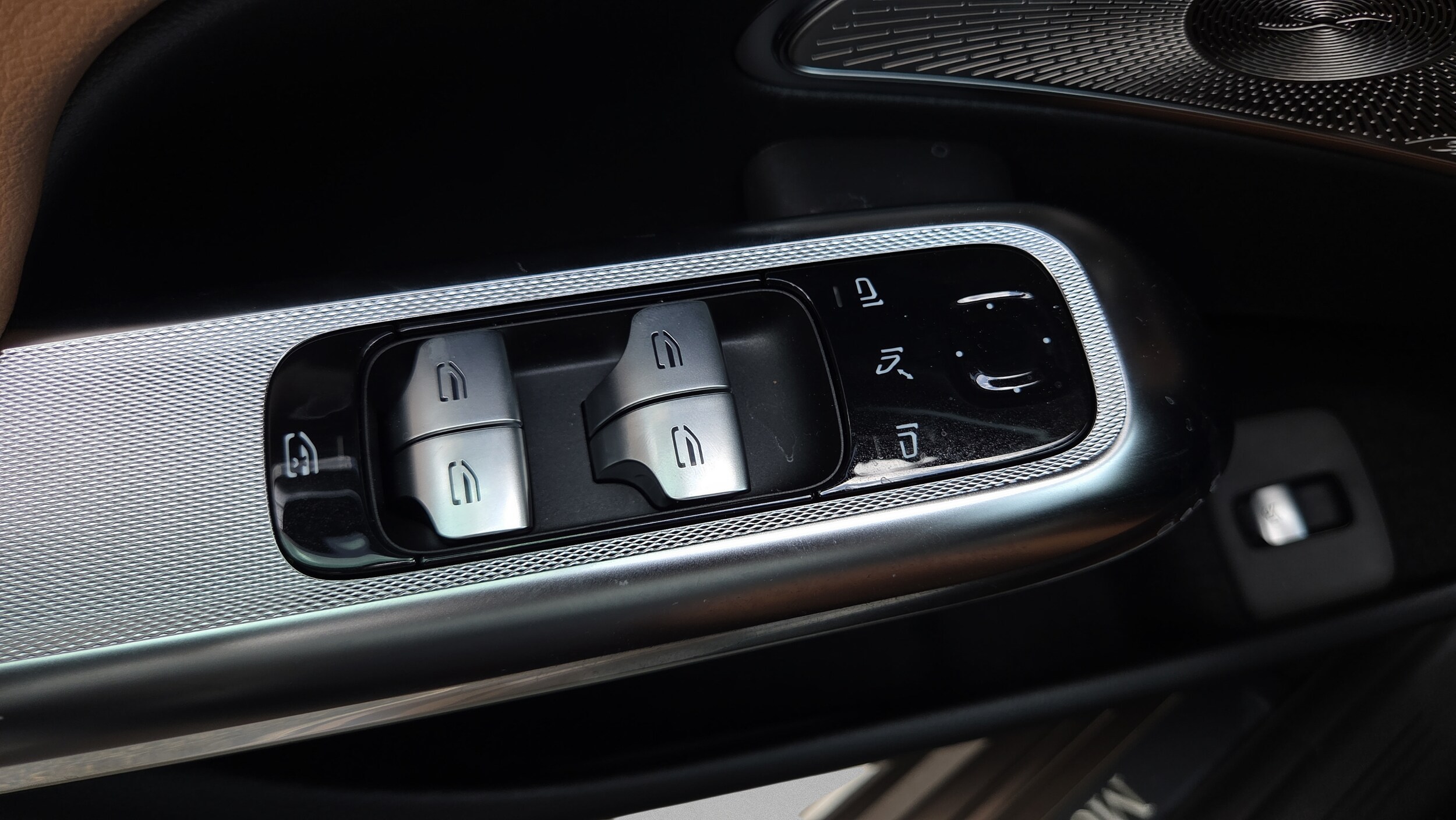 2026 Mercedes-Benz E-Class E350 - Photo 33