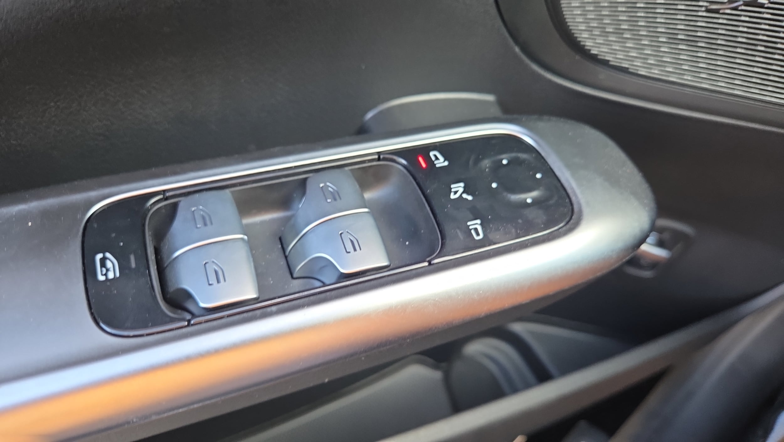 2026 Mercedes-Benz C-Class Sedan C 300 - Photo 30