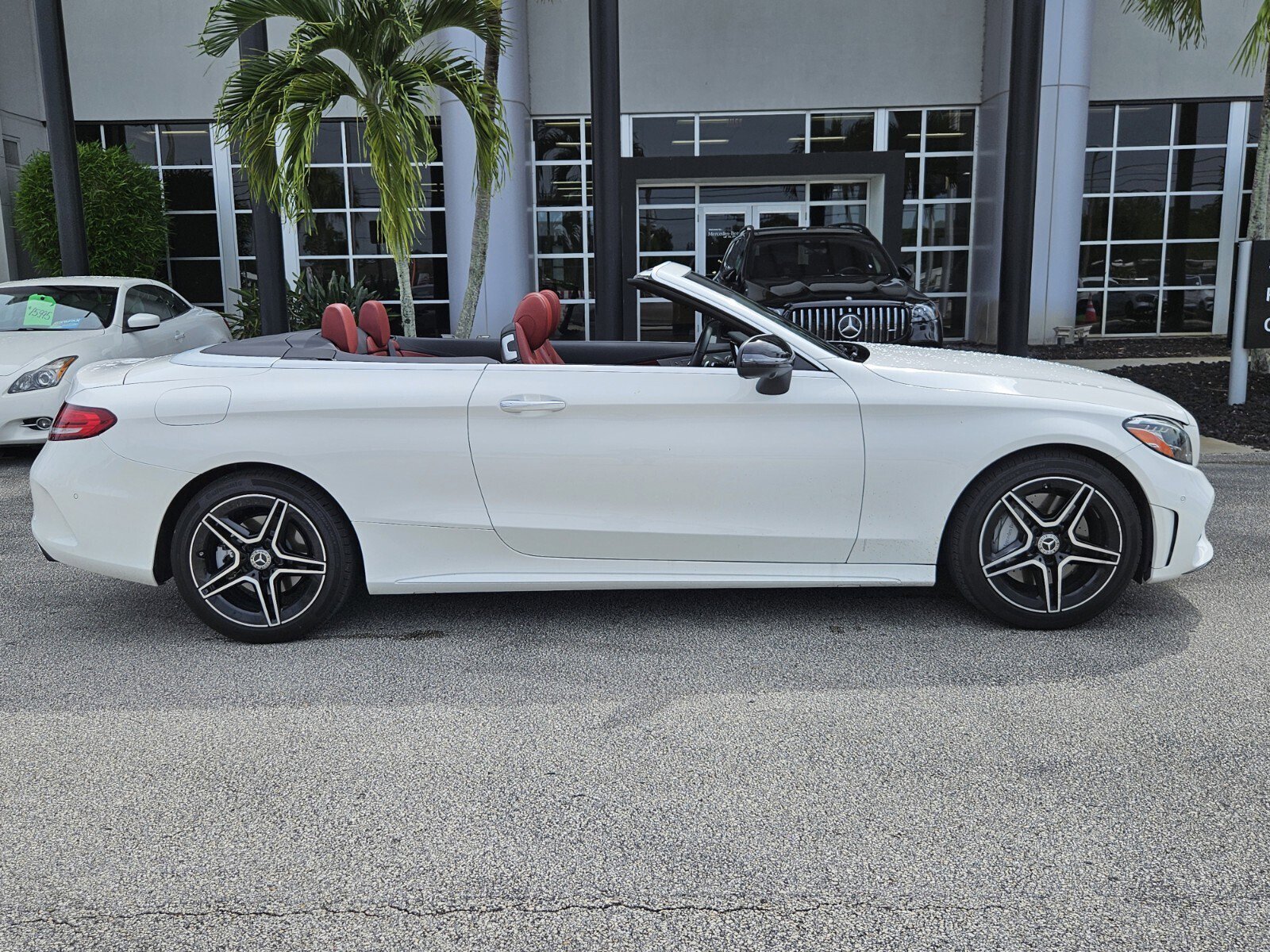 2023 Mercedes Benz C 300 photo 3