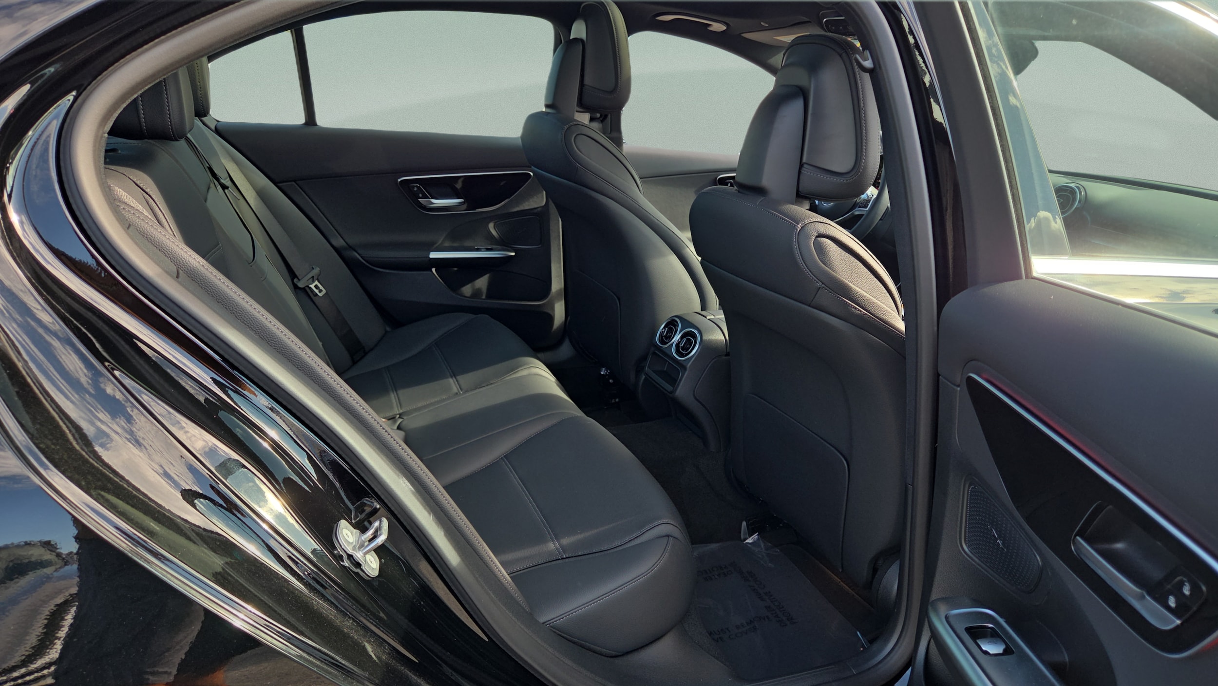 2026 Mercedes-Benz C-Class Sedan C 300 - Photo 16