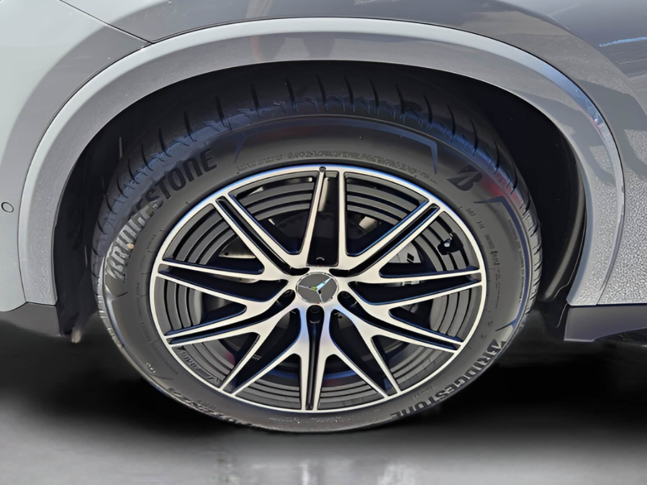 2026 Mercedes-Benz GLC AMG GLC43 - Photo 44