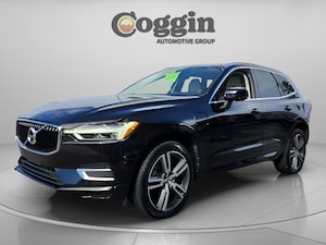 2020 Volvo XC60 Hybrid T8 Momentum SUV