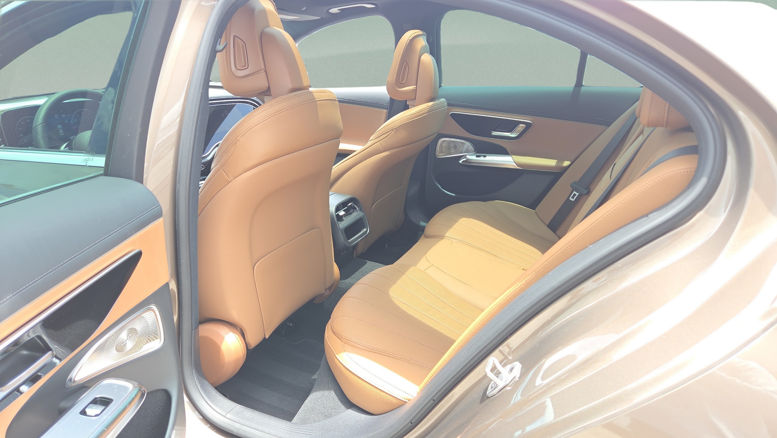 2026 Mercedes-Benz E-Class E350 - Photo 12