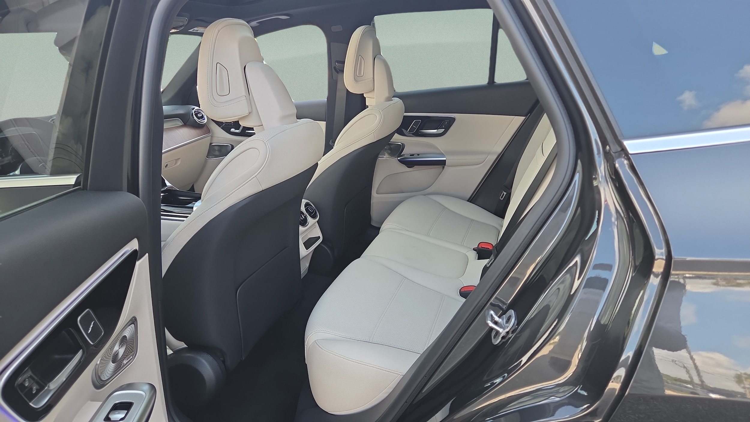 2026 Mercedes-Benz GLC Base - Photo 12