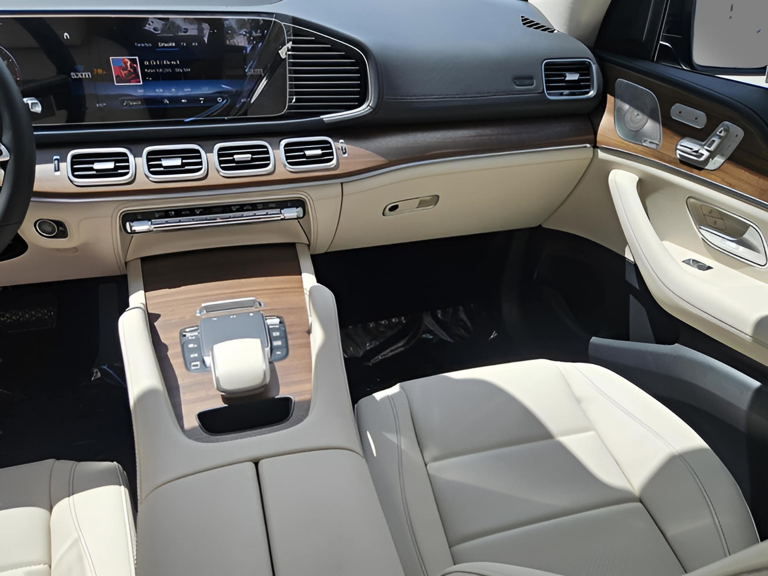 2026 Mercedes-Benz GLE GLE450 - Photo 13