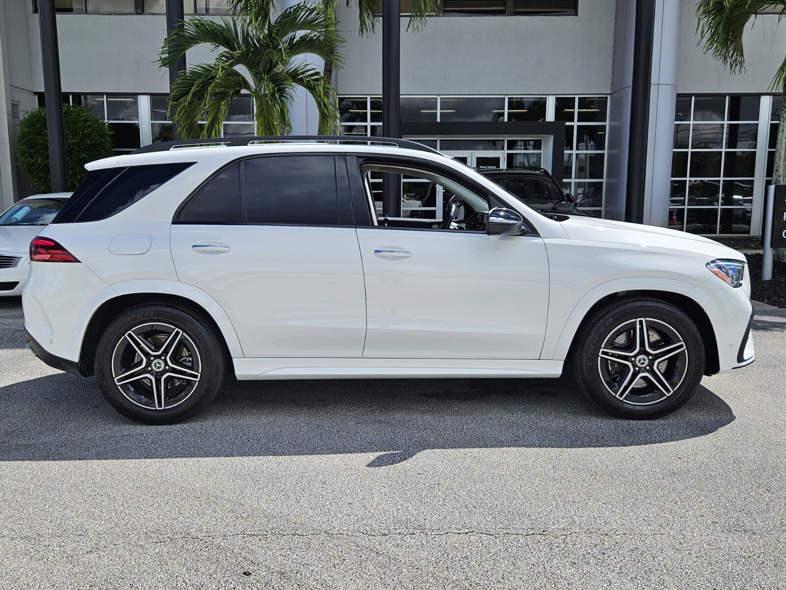 2024 Mercedes Benz GLE 450 4MATIC photo 2