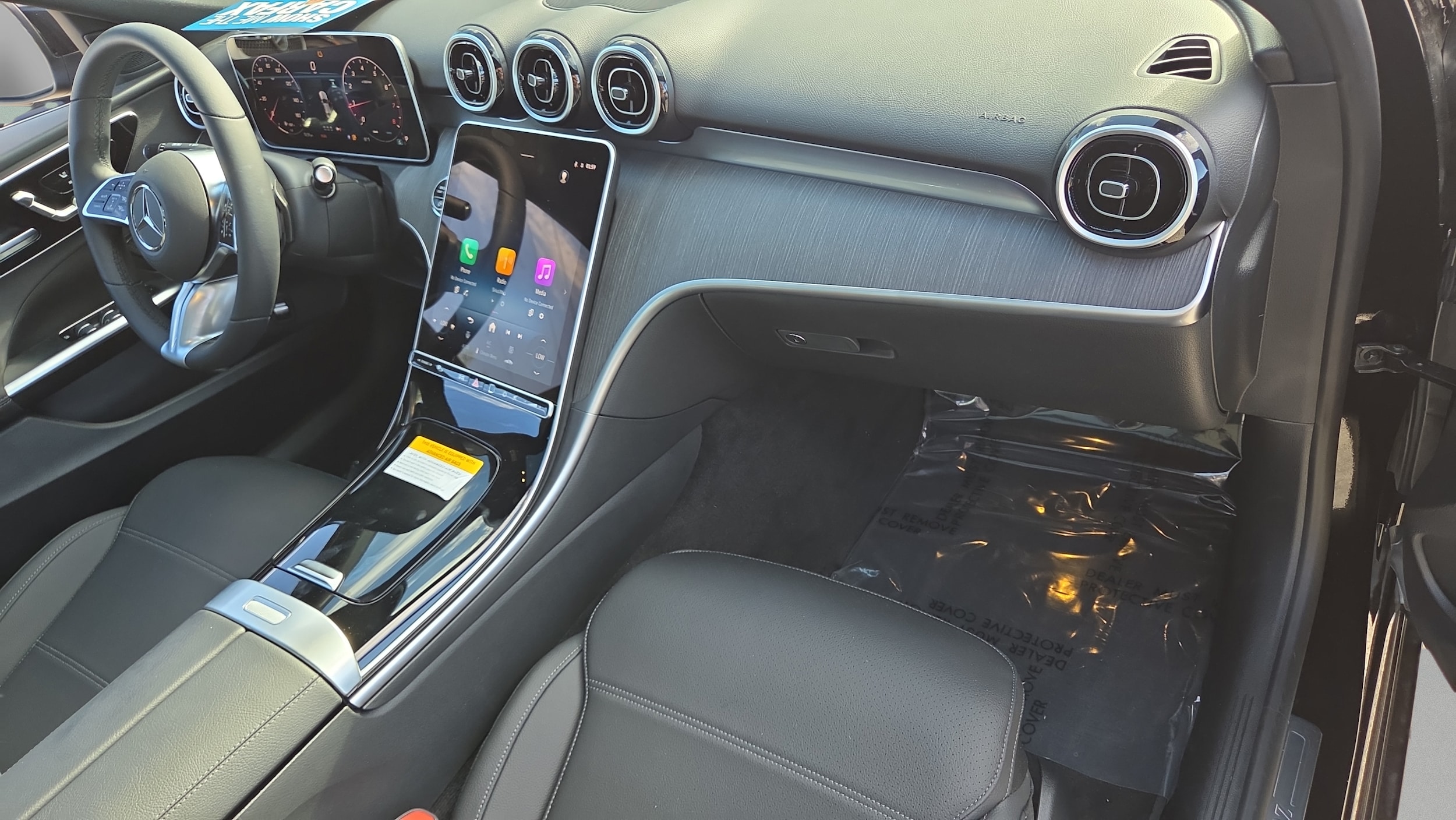 2026 Mercedes-Benz C-Class Sedan C 300 - Photo 17
