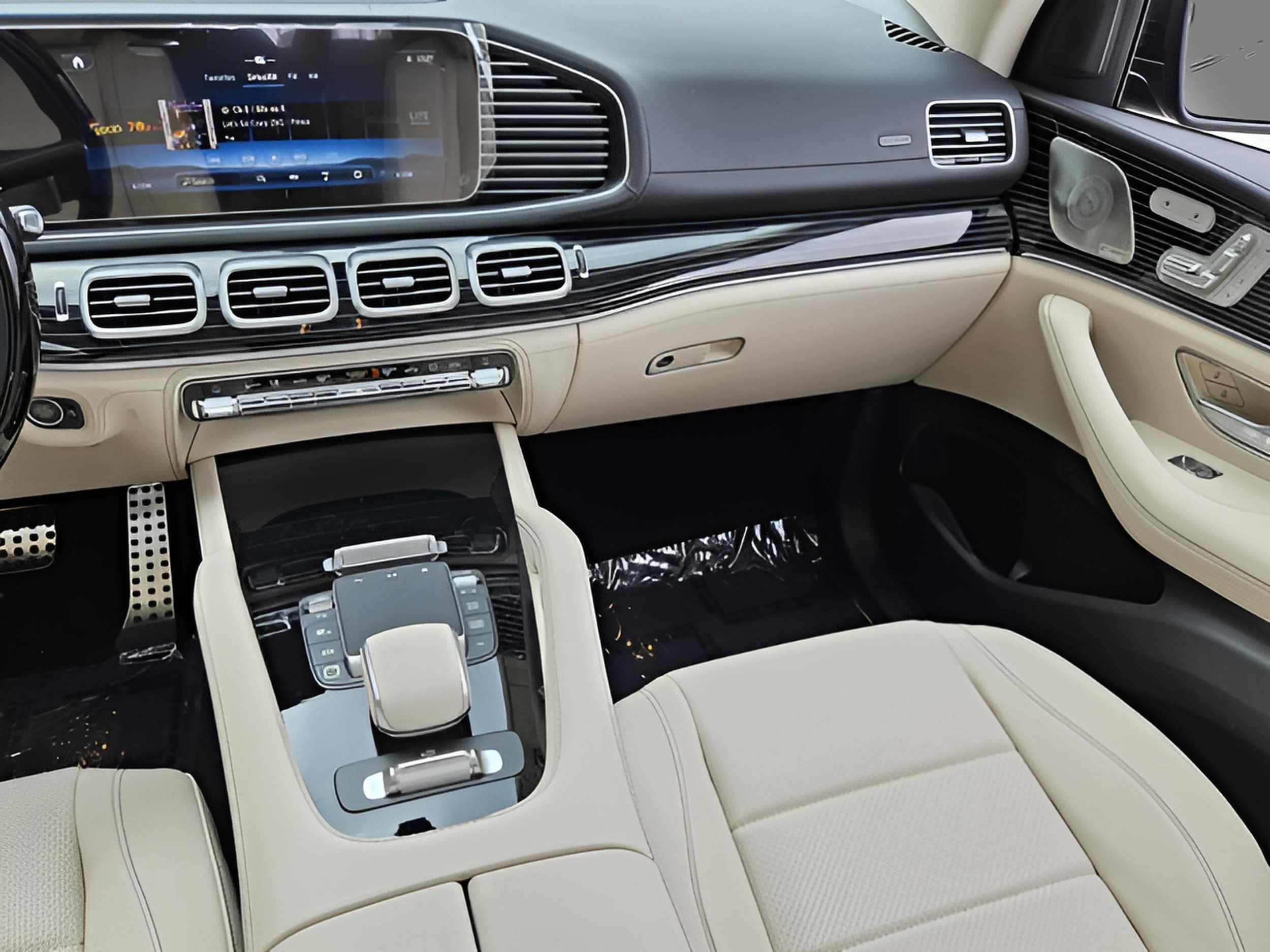 2026 Mercedes-Benz GLS Base - Photo 13