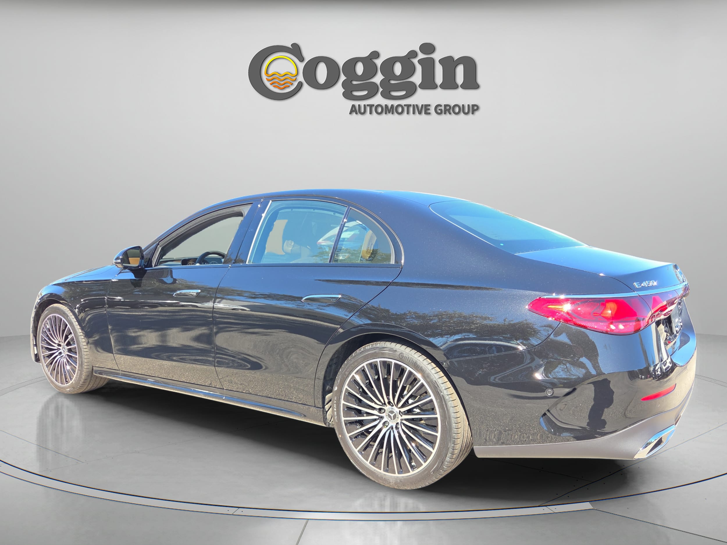 2026 Mercedes-Benz E-Class E450 - Photo 3