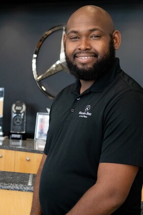 Staff member Amani Foster from ID_b1d772a6a01a
