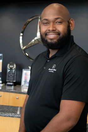 Staff member Amani Foster from ID_b1d772a6a01a