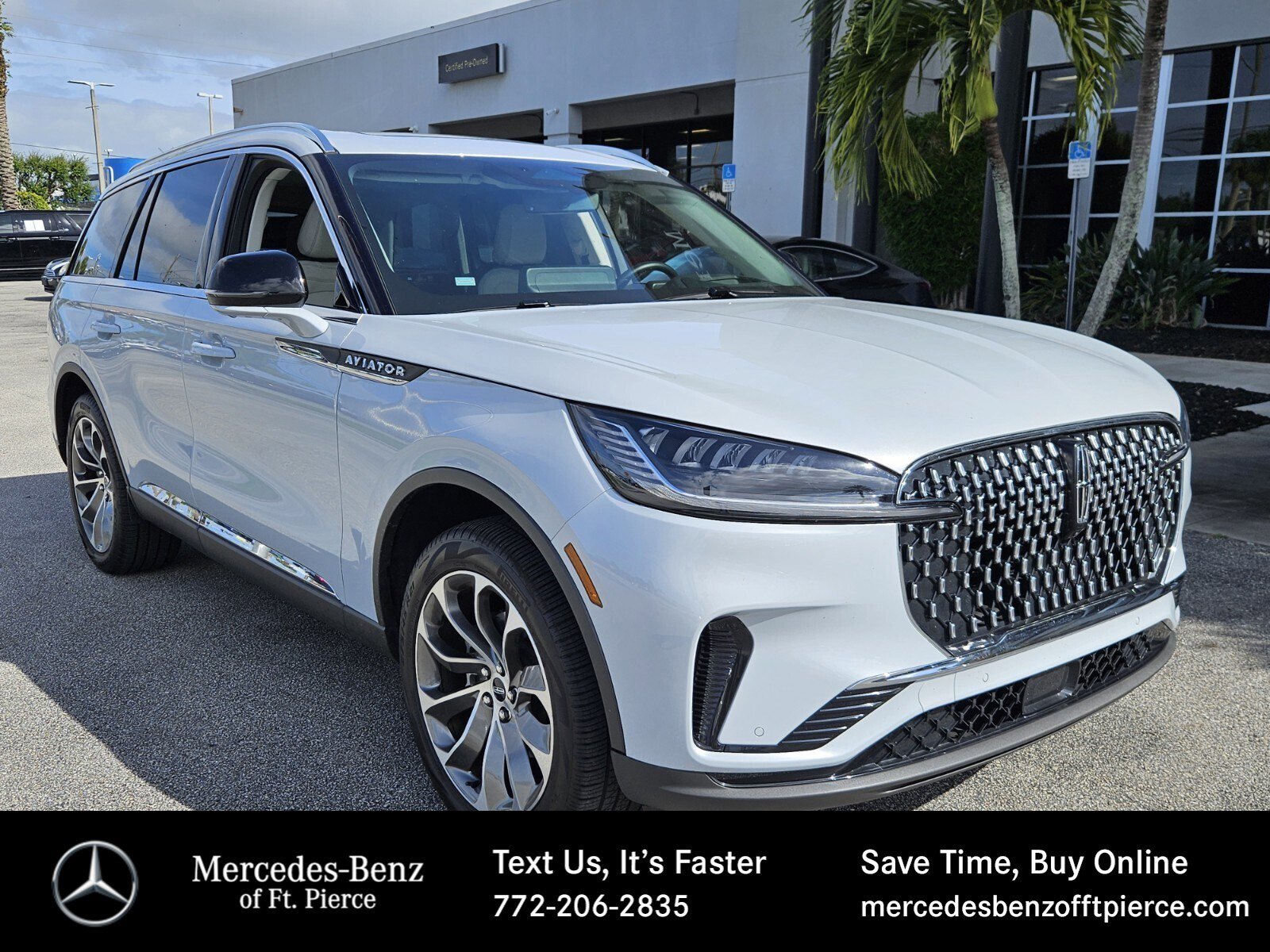 2025 Lincoln Aviator Reserve's photo