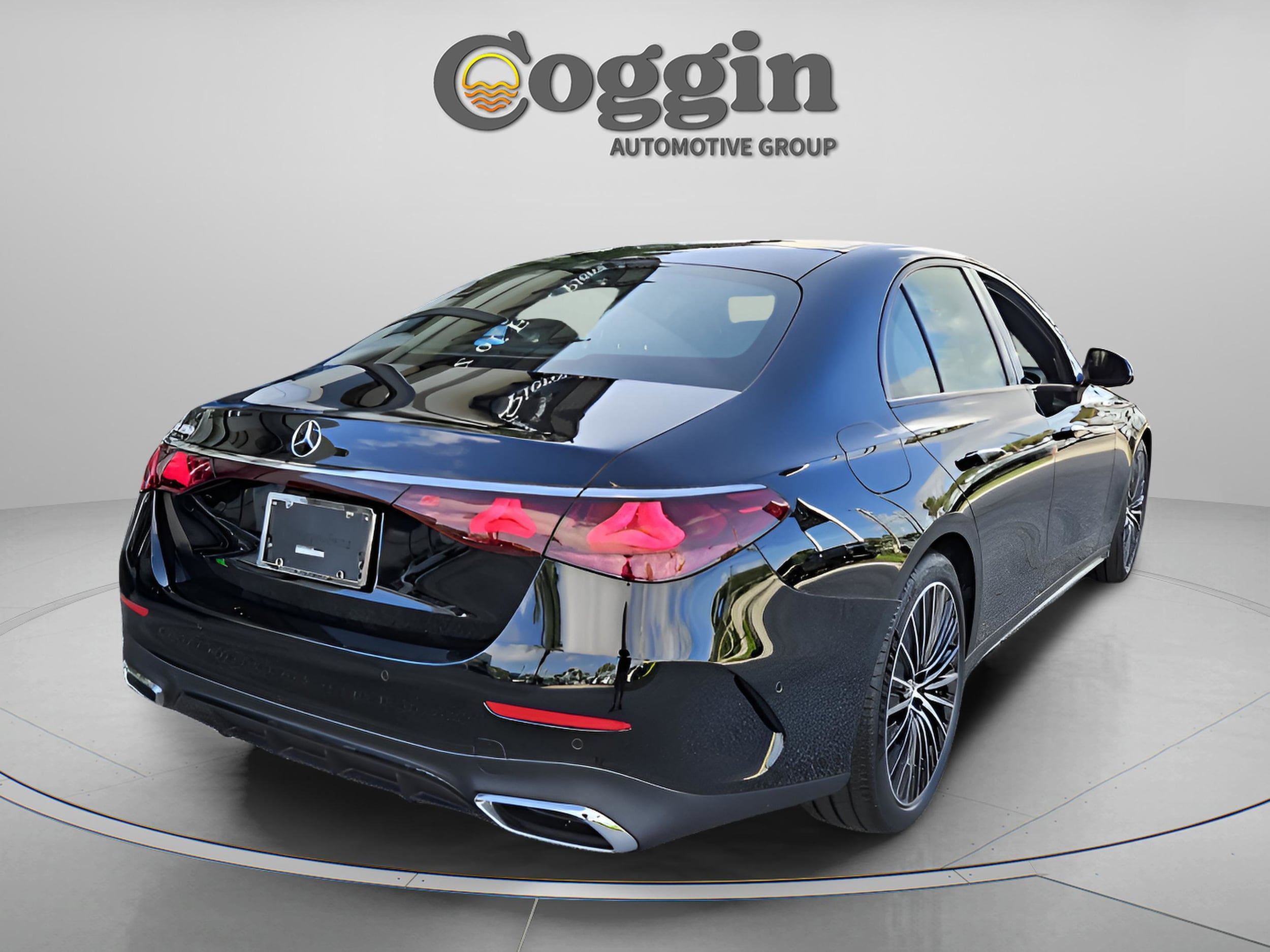 2026 Mercedes-Benz E-Class E350 - Photo 6