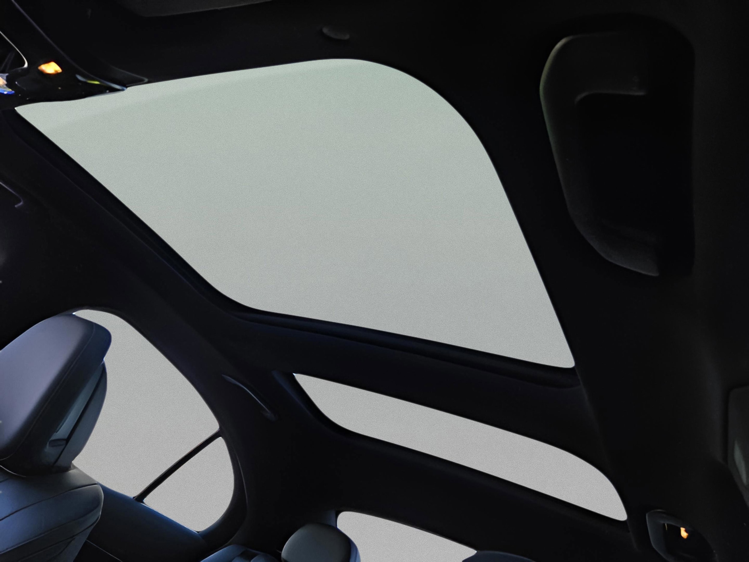 2026 Mercedes-Benz E-Class E350 - Photo 18