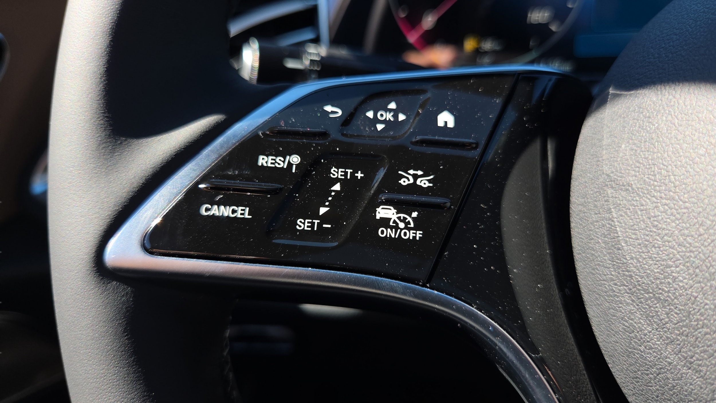 2026 Mercedes-Benz E-Class E450 - Photo 20